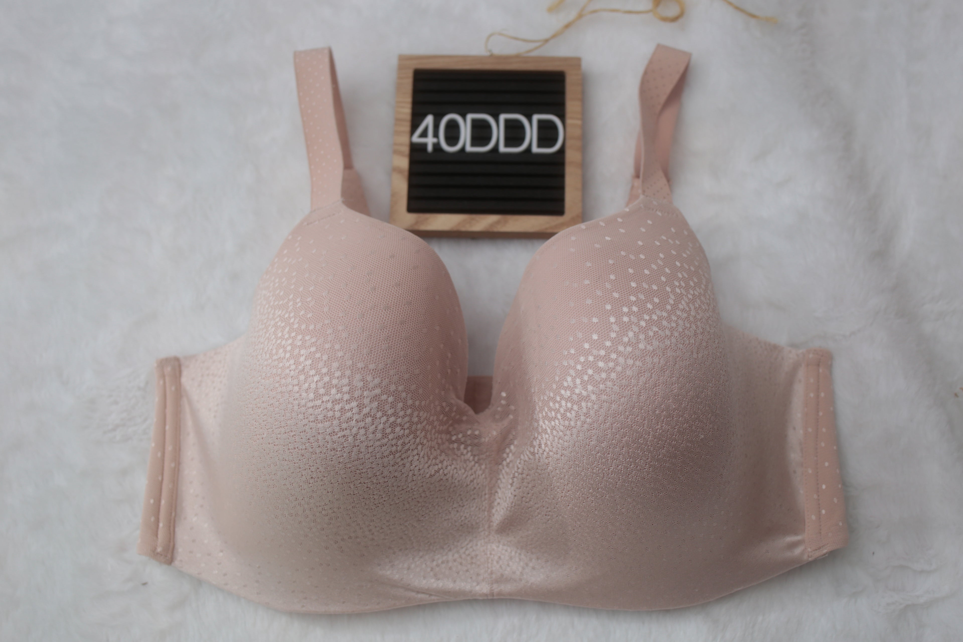 Wacoal 40DDD Back Appeal Wire Free 856303 Wireless Bra Nude