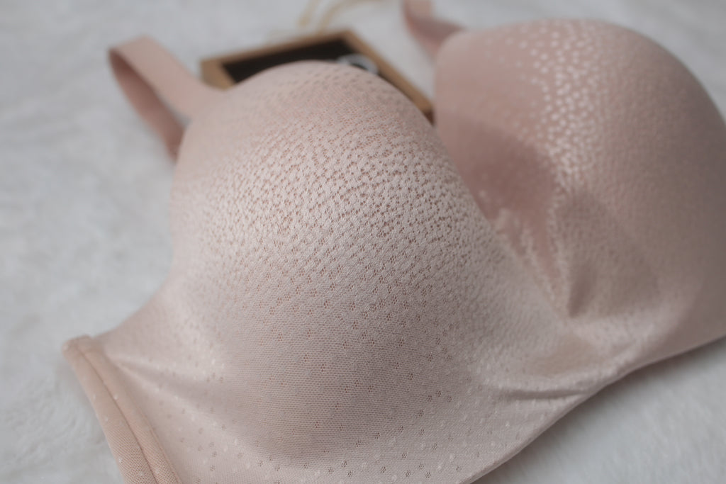 Wacoal 40DDD Back Appeal Wire Free 856303 Wireless Bra Nude