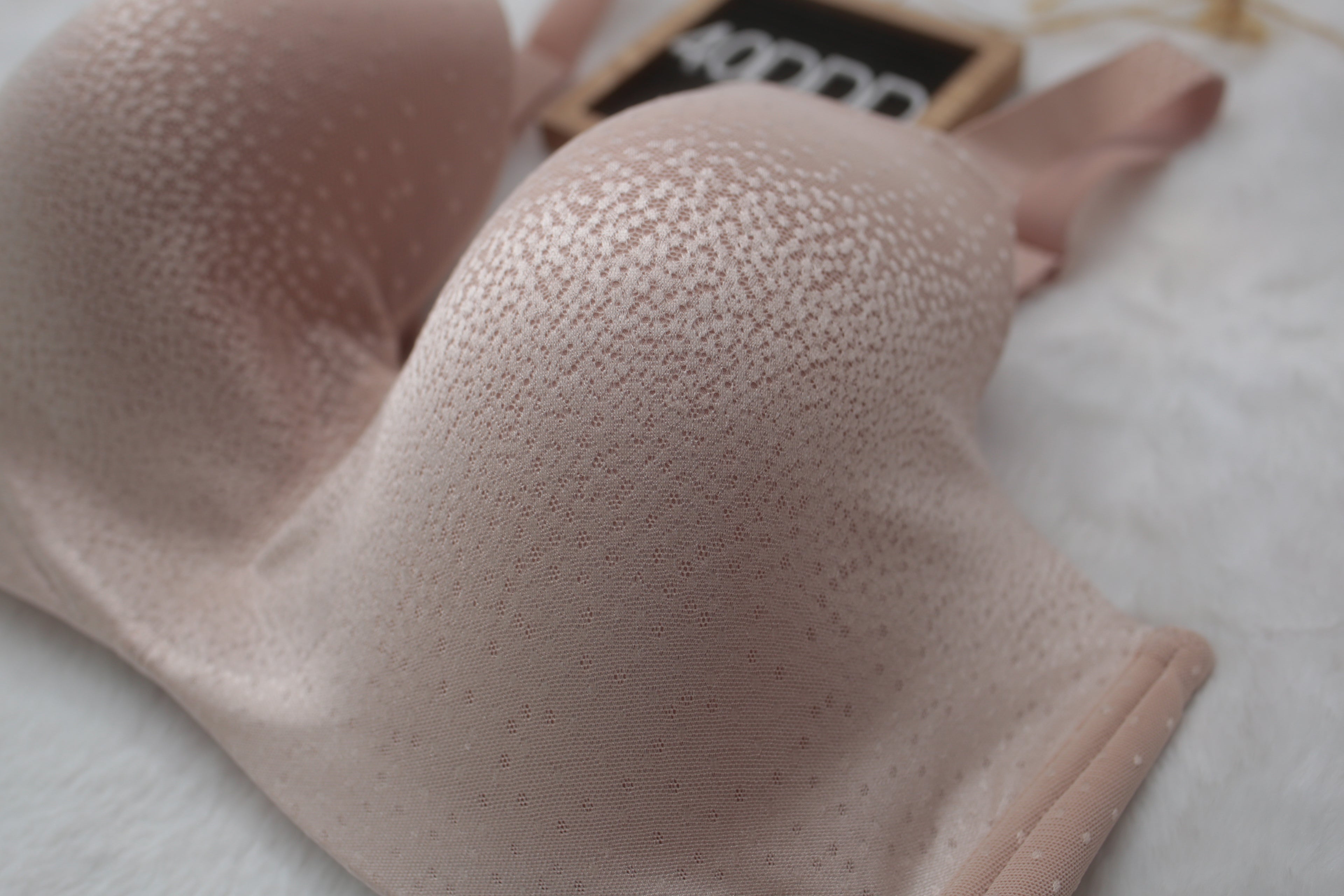 Wacoal 40DDD Back Appeal Wire Free 856303 Wireless Bra Nude