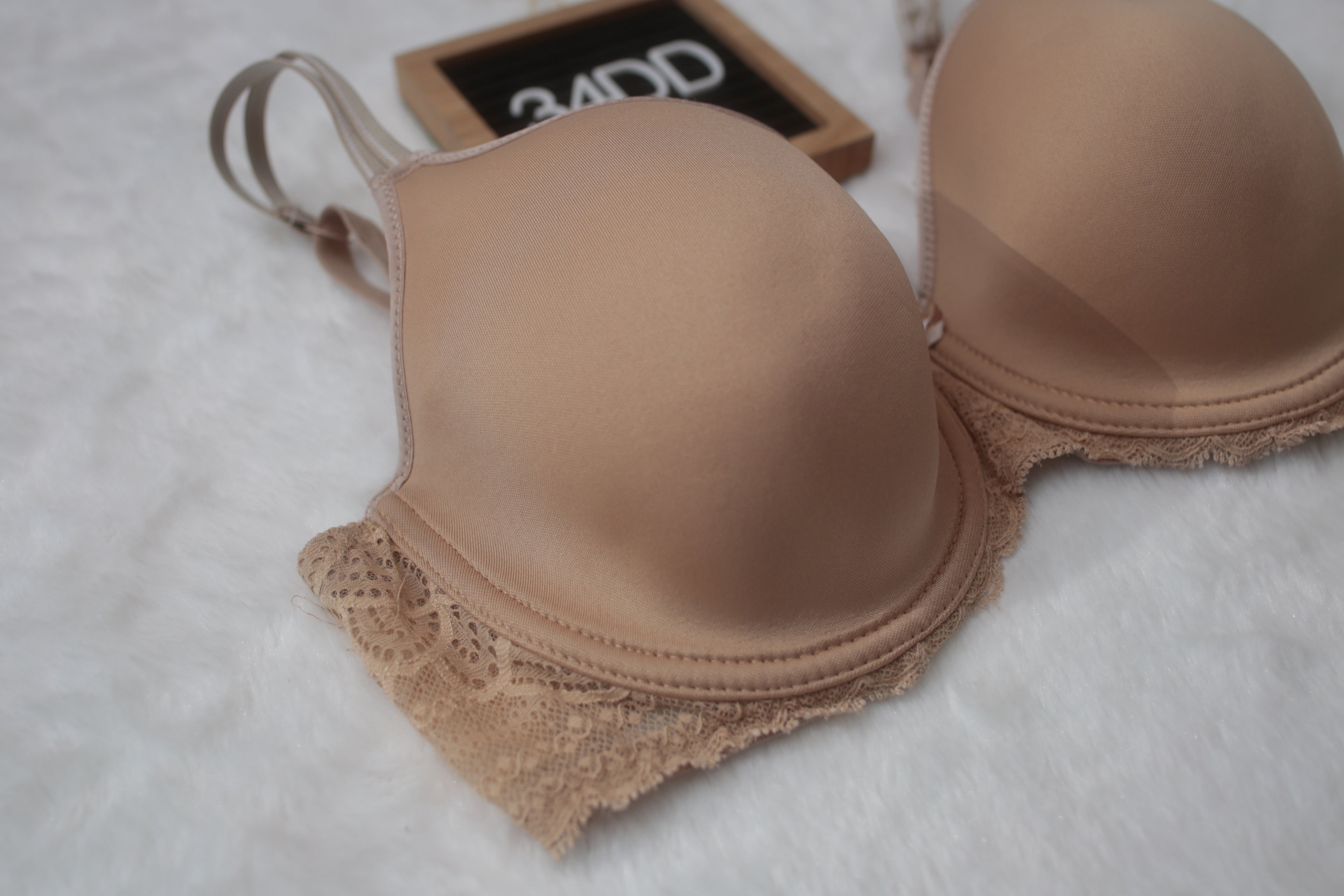 Chantelle 34DD Merci Spacer Lined Underwire Bra Beige
