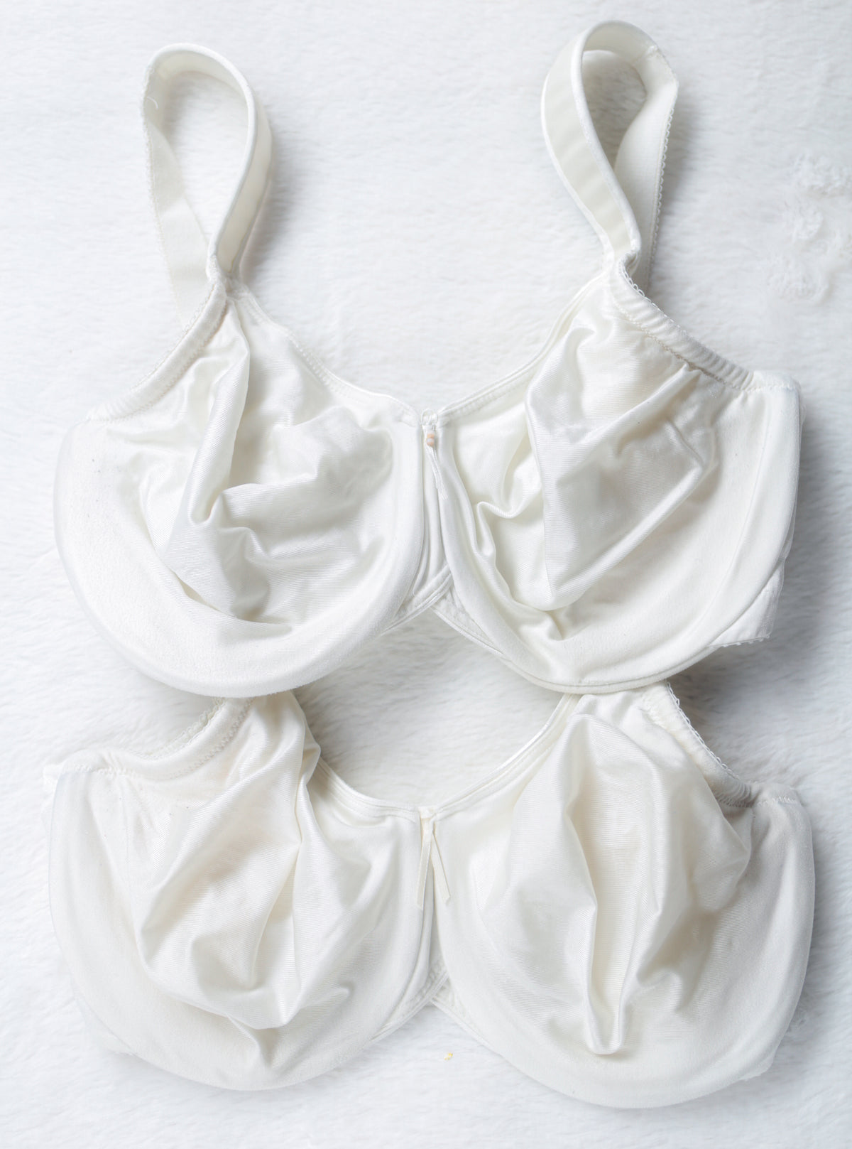 Wacoal Bodysuede 85185 Seamless Unlined Full Coverage Bra Ivory 32DDD Set of 2