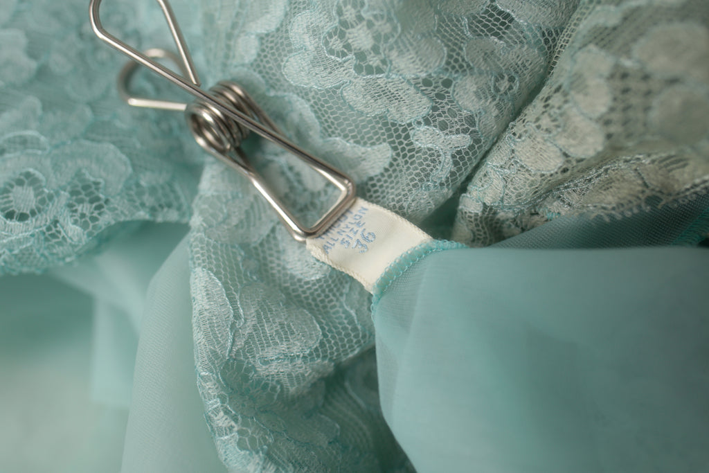 Vanity Fair Vintage 1950's Sheer Tulle Lace Peignoir Negligee Nightgown Lingerie 36 Large Blue