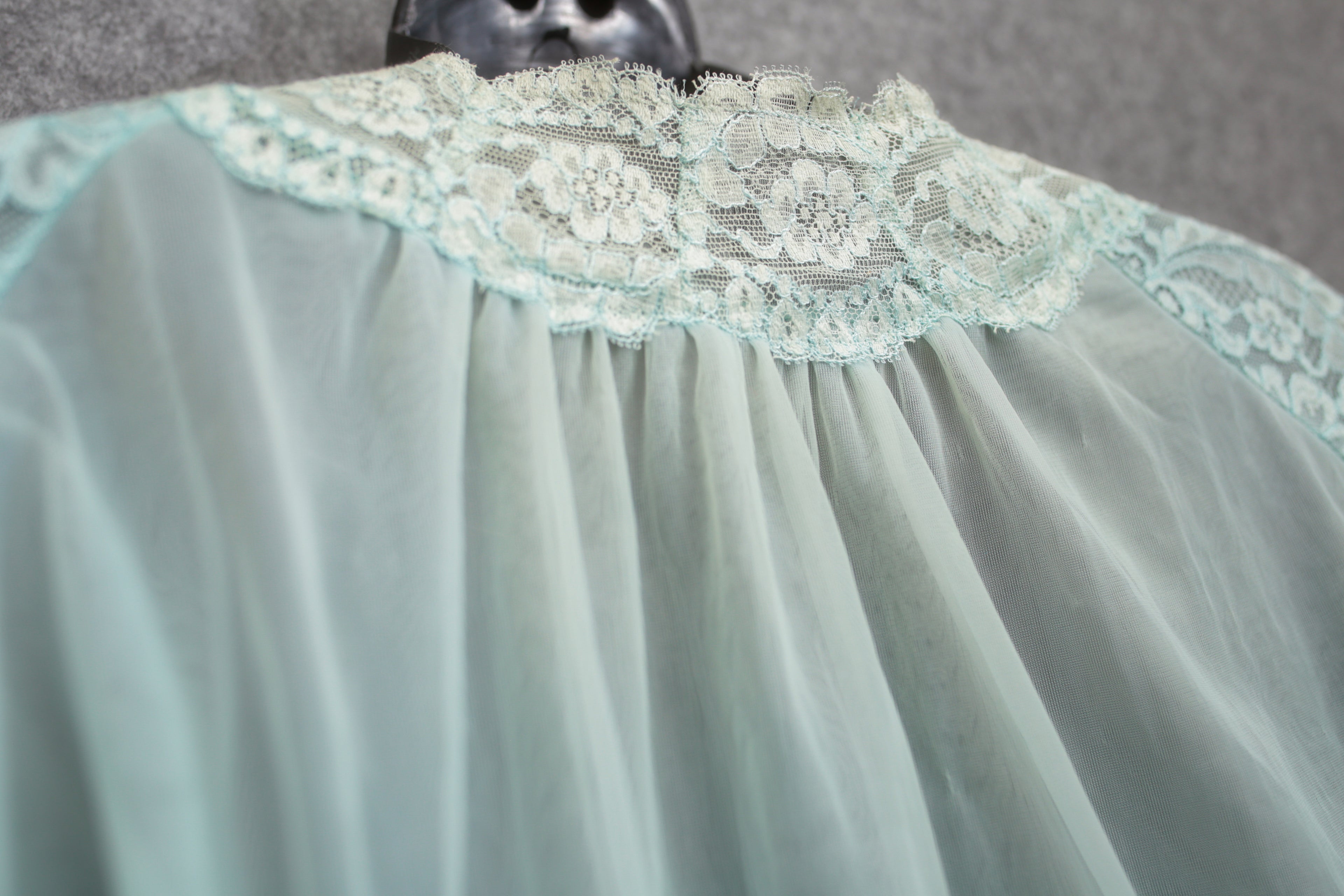 Vanity Fair Vintage 1950's Sheer Tulle Lace Peignoir Negligee Nightgown Lingerie 36 Large Blue