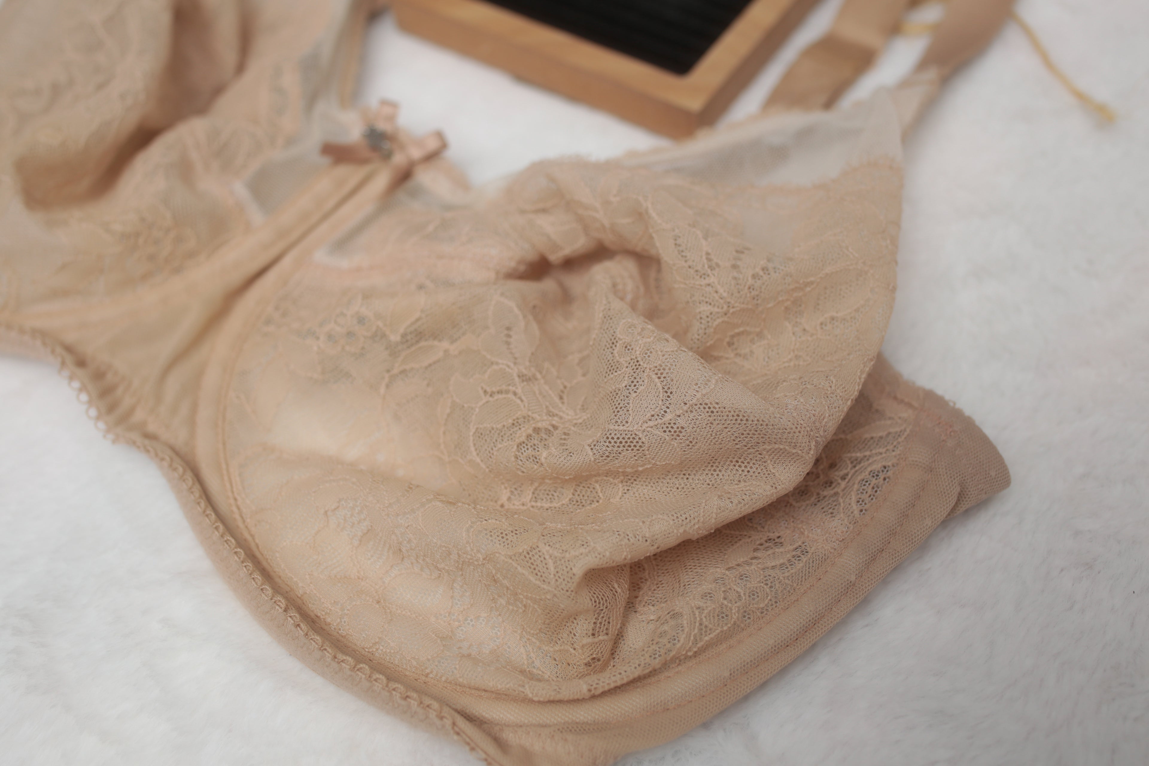 Wacoal 34G Retro Chic Full Figure 855186 Underwire Bra Beige Toast Lace