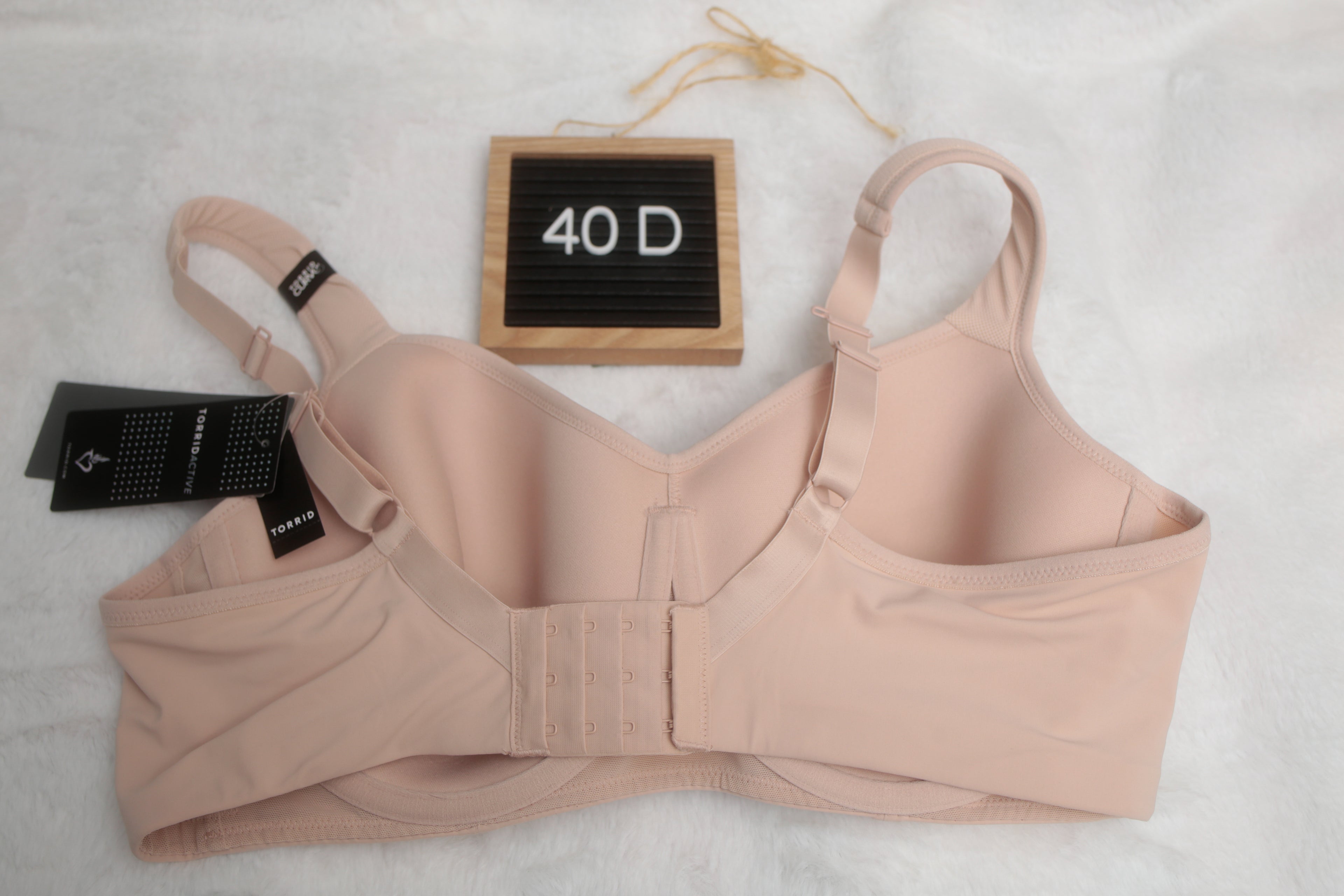 Torrid Active 40D Underwire Sports Bra Nude NEW