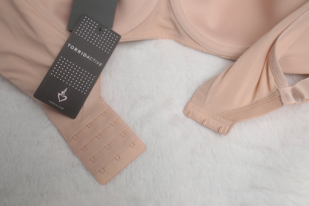 Torrid Active 40D Underwire Sports Bra Nude NEW