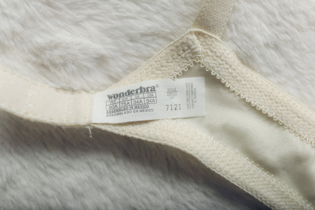 Wonderbra 34A Vintage Satin Bra Cream White