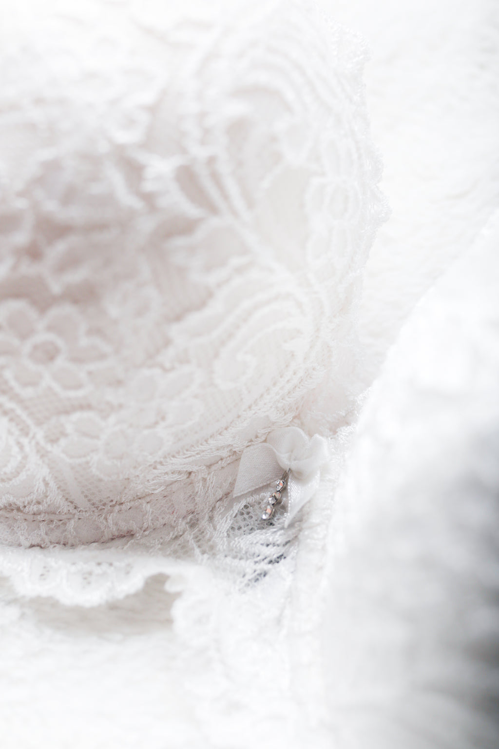 Smart & Sexy Add 2 Cup Sizes Push-Up Bra White Lace 36C