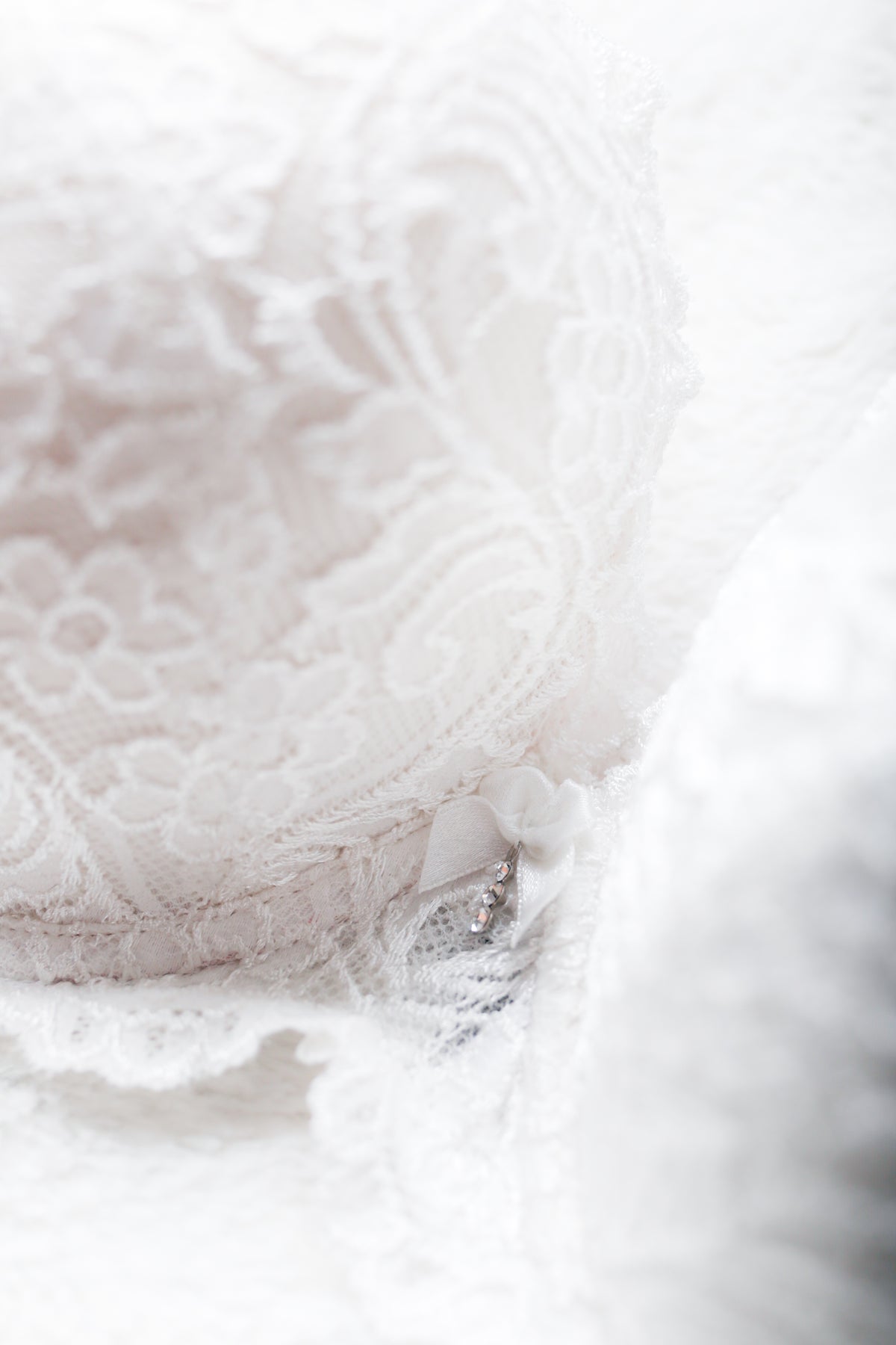 Smart & Sexy Add 2 Cup Sizes Push-Up Bra White Lace 36C