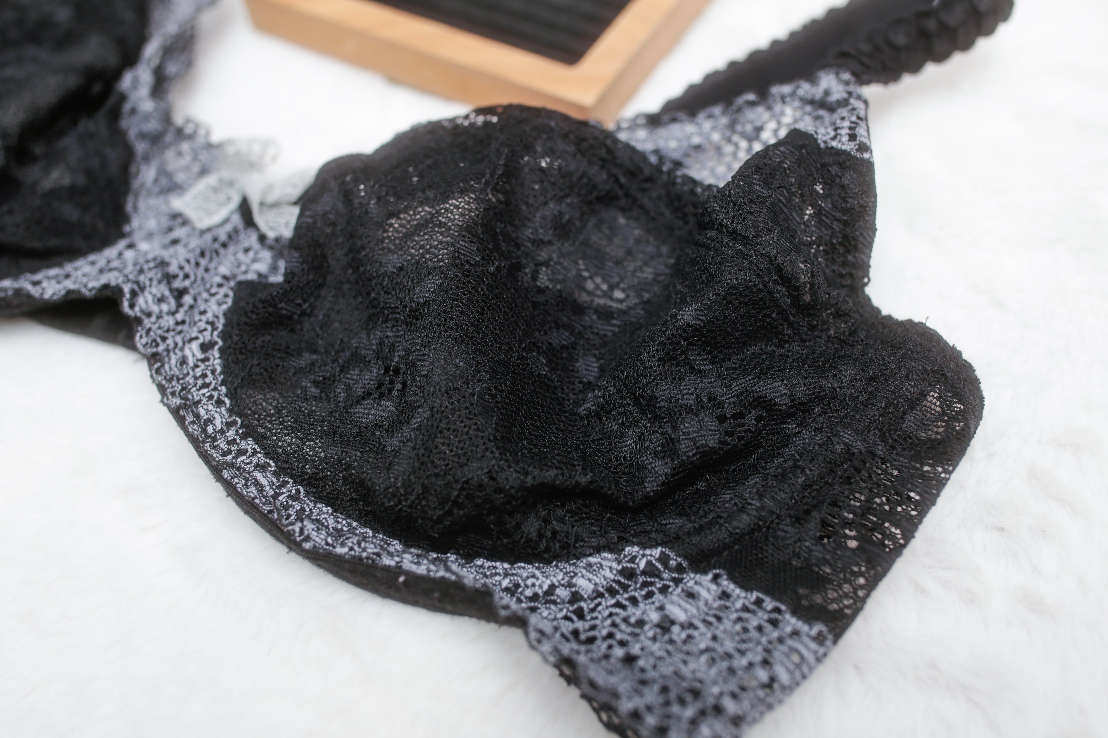 Wacoal 38C Feminine Edge 851122 Full Coverage Underwire Bra Black