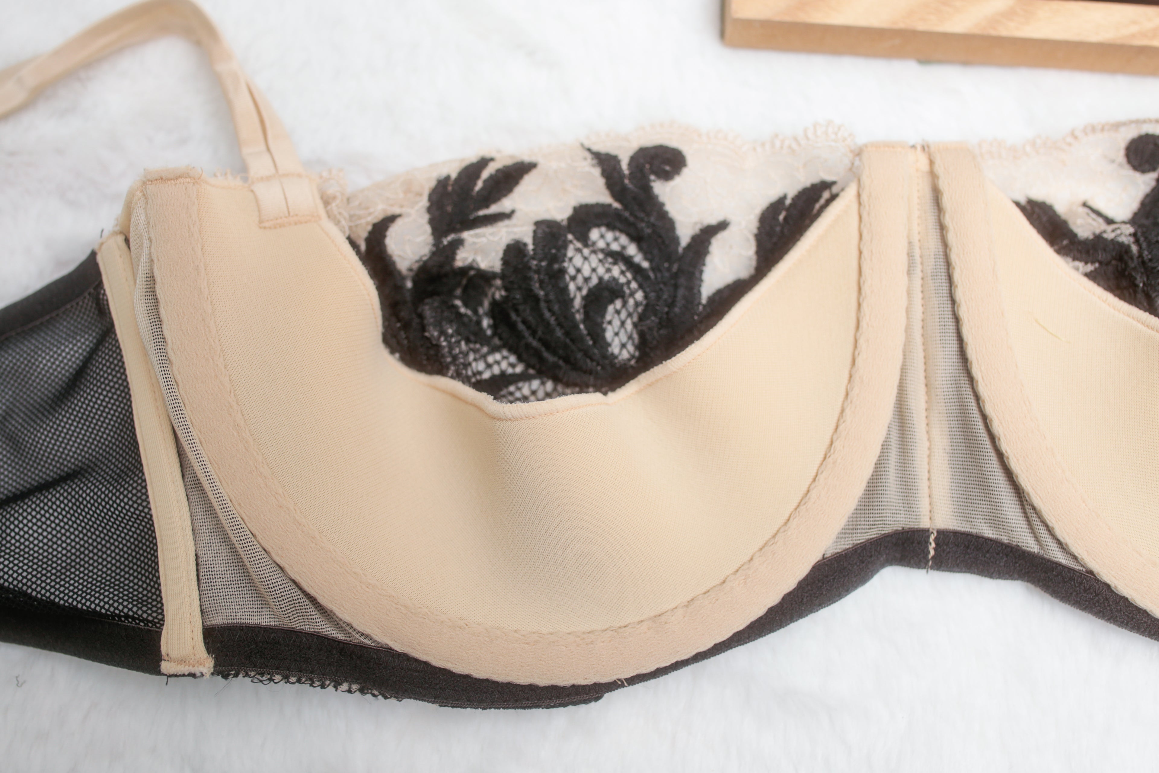 Victoria's Secret 38D Vintage Demi-cup Balconette Bra Beige and Black Beaded Lace