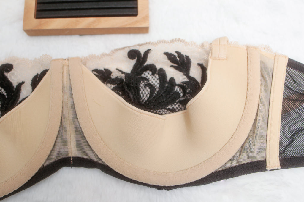 Victoria's Secret 38D Vintage Demi-cup Balconette Bra Beige and Black Beaded Lace