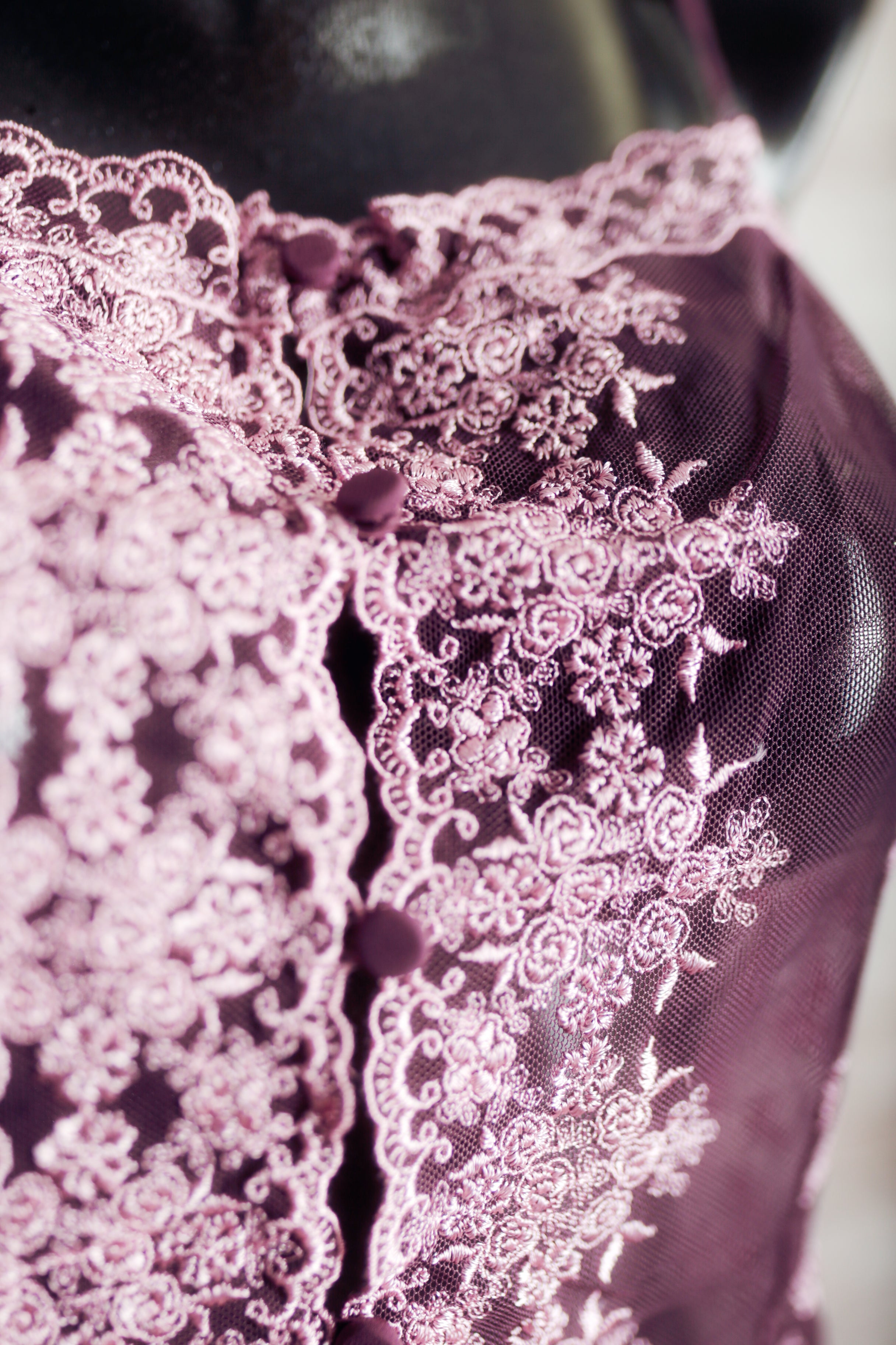 Victoria's Secret Vintage Button Front Boho Floral Embroidered Sheer Mesh Babydoll Chemise Medium