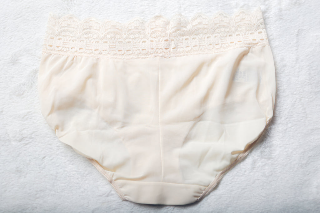 Olga 913 Secret Scoop Hugs High Rise Full Back Briefs Panty 6 Medium Ivory NEW