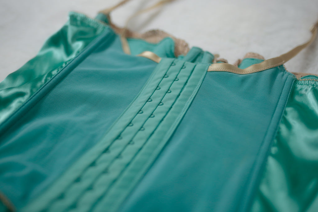 Sophie B Boned Corset Bra Lingerie Medium Mint Satin and Lace NEW