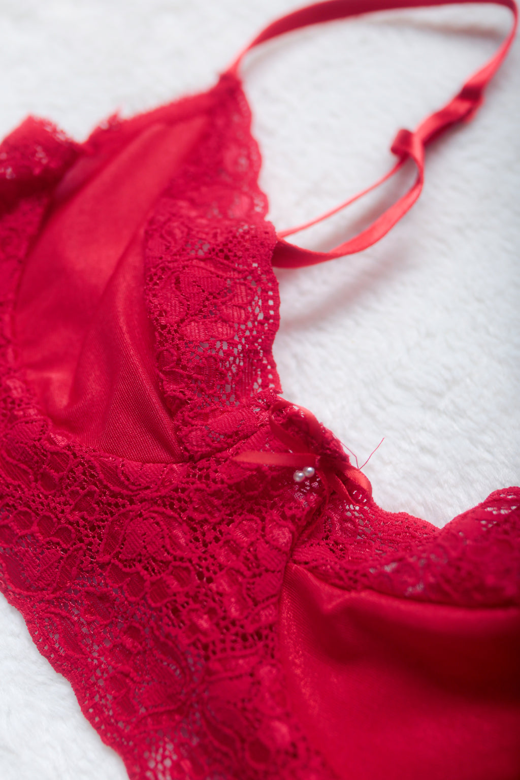 Shirley of Hollywood Vintage Underwire Lace Bralette Red Small