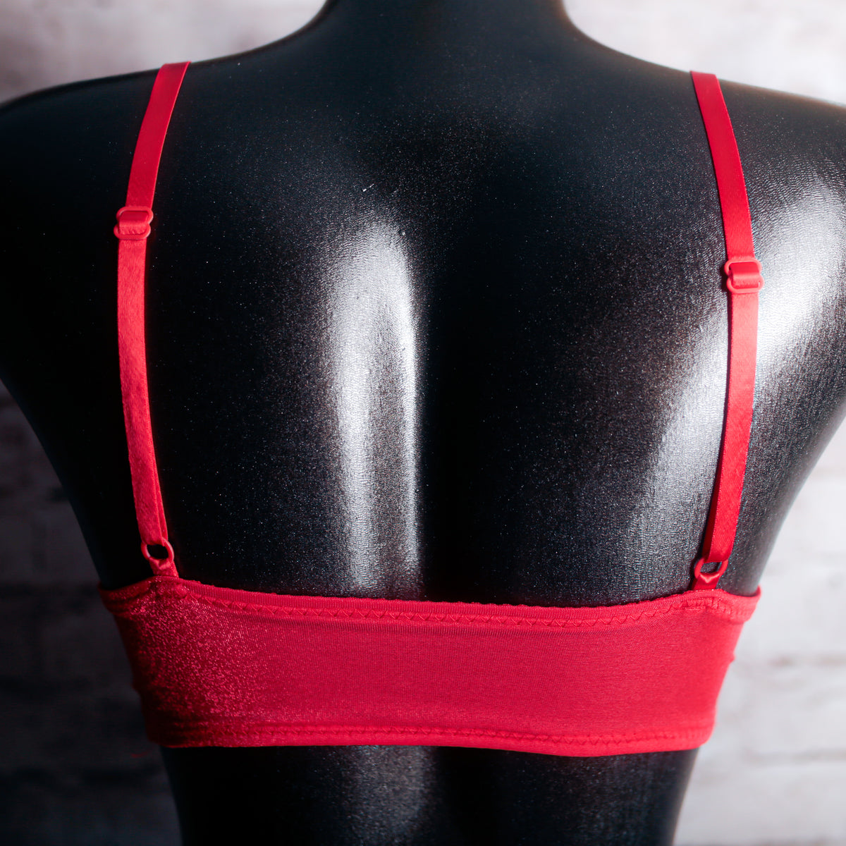 Shirley of Hollywood Vintage Underwire Lace Bralette Red Small