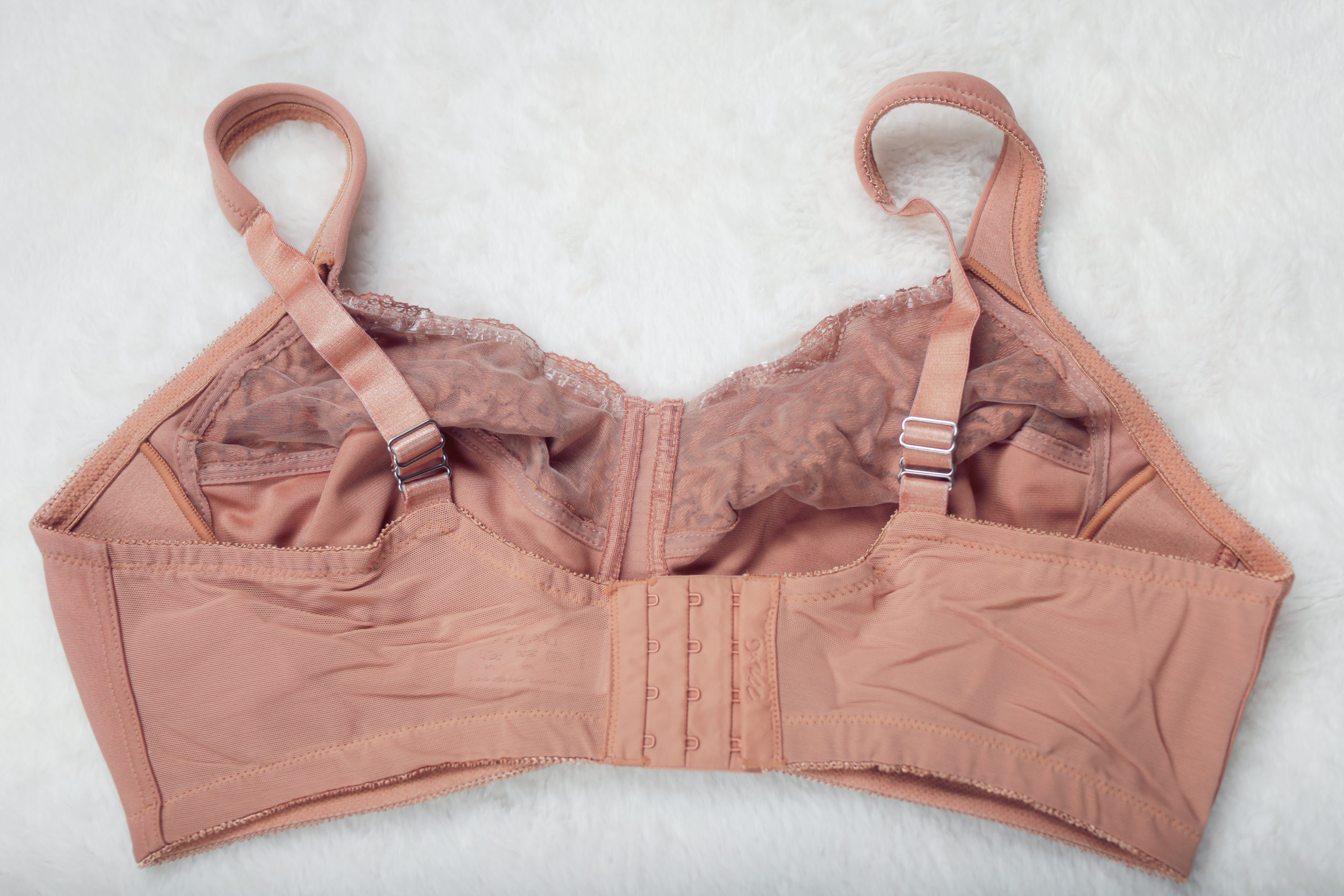 Glamorise MxG 42DD Soft Shoulder Full Coverage Wireless Bra Beige 9300