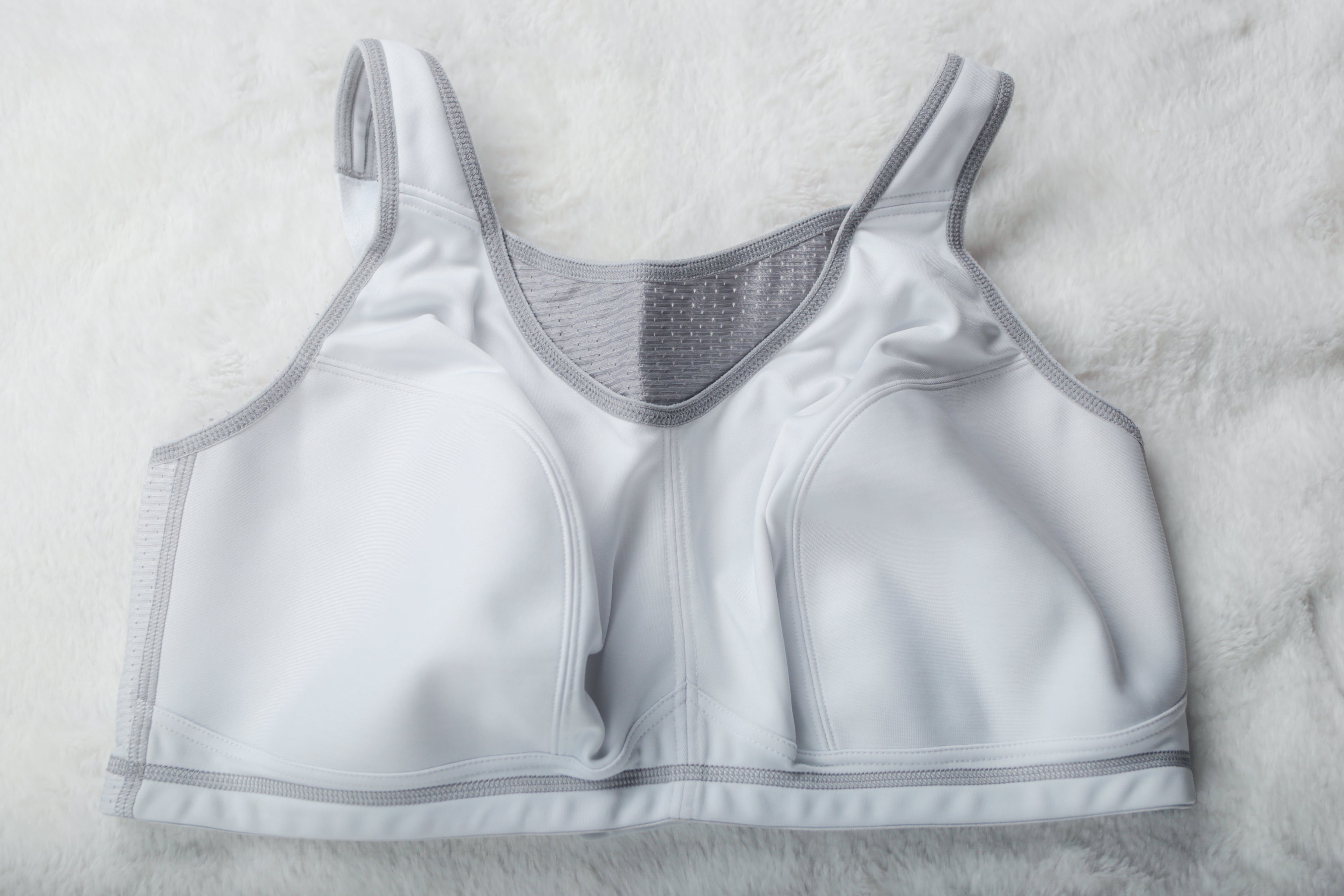 Glamorise 42DD No Bounce Camisole Elite Sports Bra White 1067