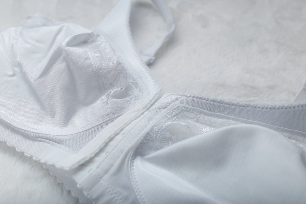 Glamorise 48C MagicLift Front-Closure Support Full Coverage Wireless Bra White 1200