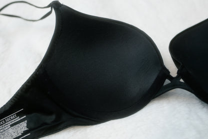 Victoria's Secret Very Sexy Multi-way Push-up Underwire T-shirt Black Bra: 32C