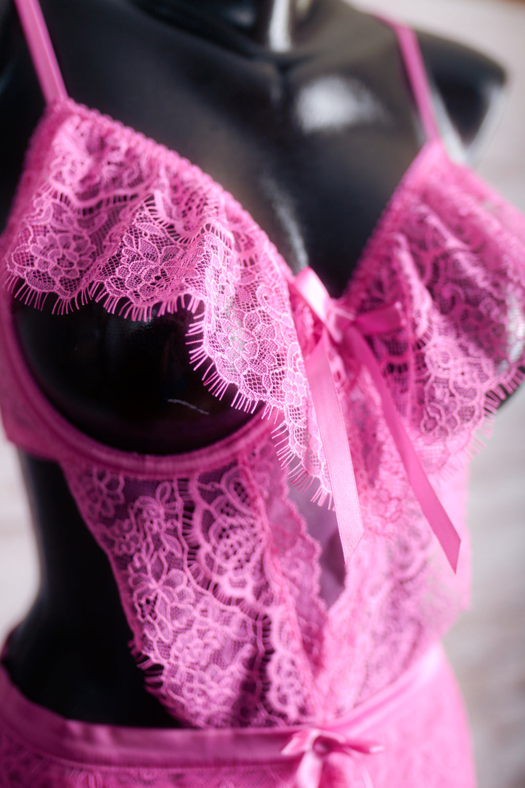 Victoria's Secret Open-cup Sheer Lace Maid Teddy Bodysuit Lingerie Pink Medium