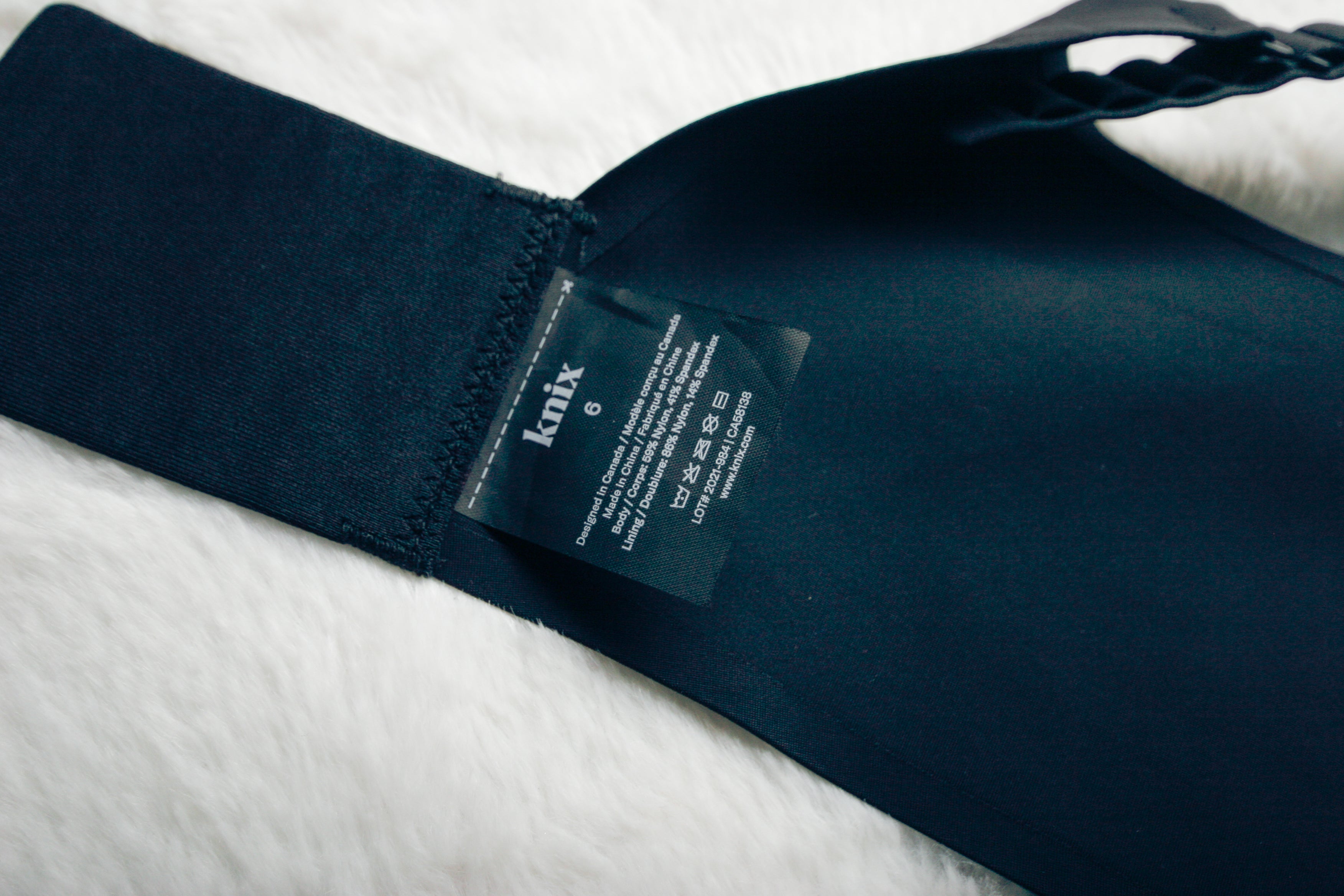 Knix 6 32DD 34DD 32DDD 32E Catalyst Seamless Wireless Contour Sports Bra Black