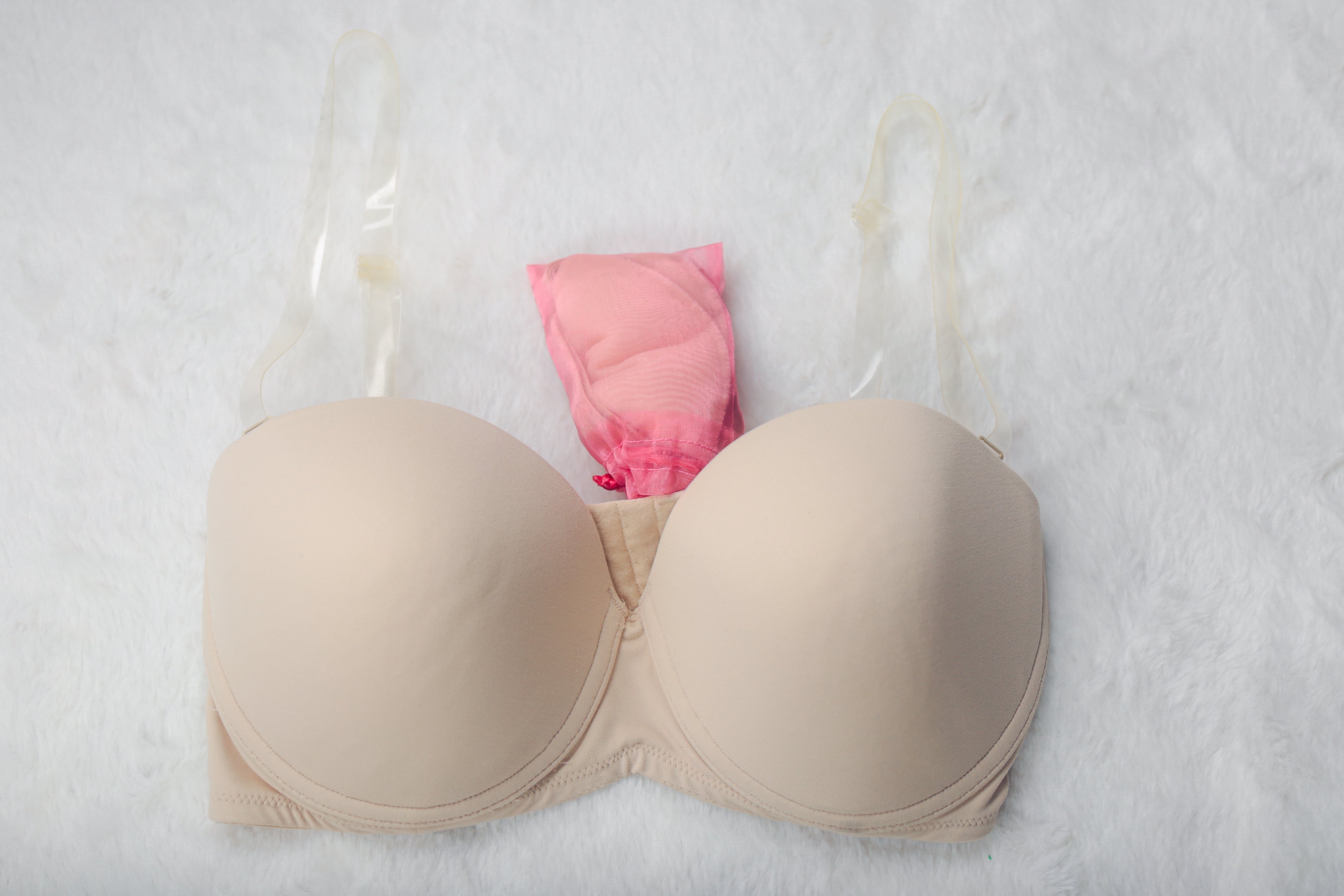 Victoria's Secret 34D Body by Victoria Convertible Strapless Underwire Bra Beige NEW