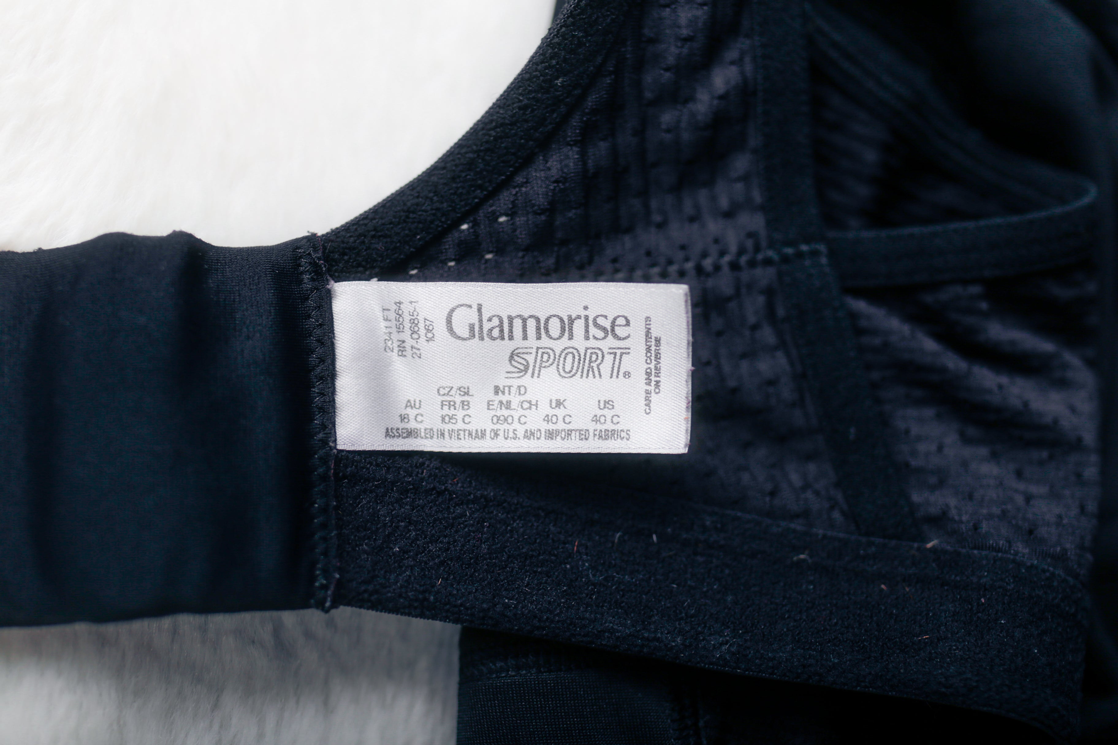 Glamorise 40C No Bounce Camisole Elite Wireless Sports Bra Black 1067