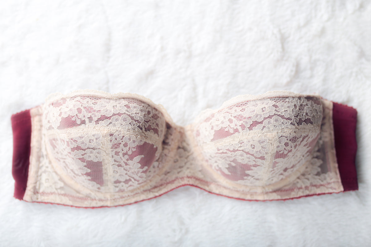 JCPenney Vintage Lace Underwire Strapless Bra USA-made Beige Wine 34B