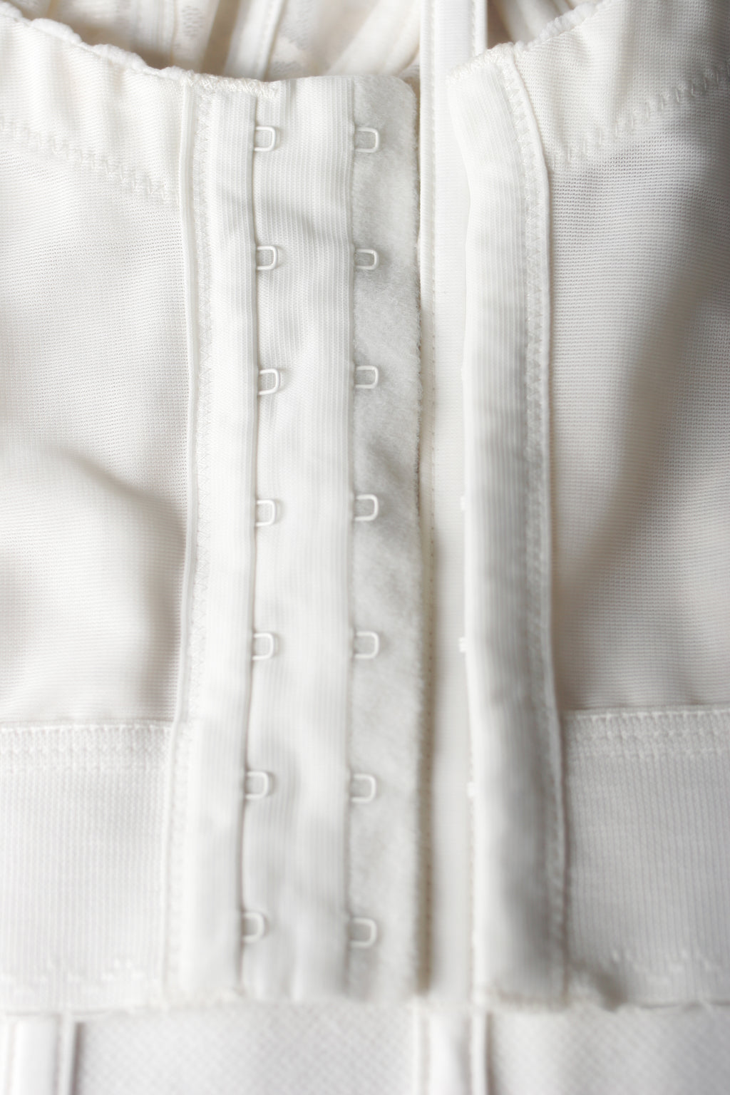 Goddess 34D Unlined Bustier Corset Low Back Boned Bra White