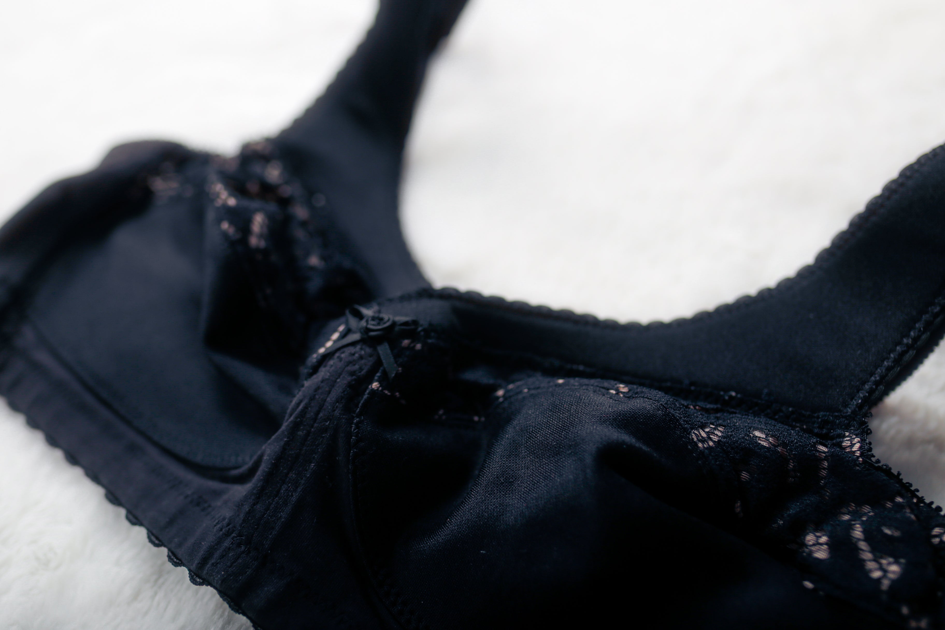 Glamorise 38B MagicLift Cotton Soft Cup Full Coverage Wireless Bra Black 1001