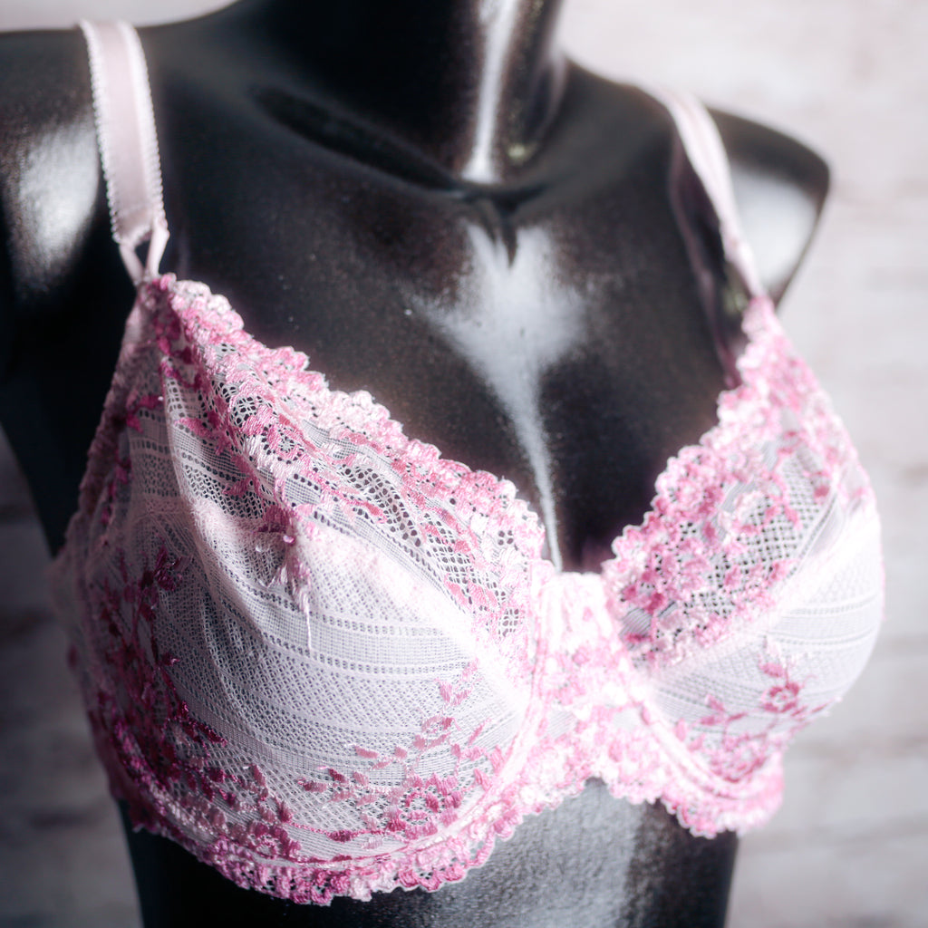 Wacoal Embrace Lace 65191 Unlined Embroidered Underwire Bra Pink 36D