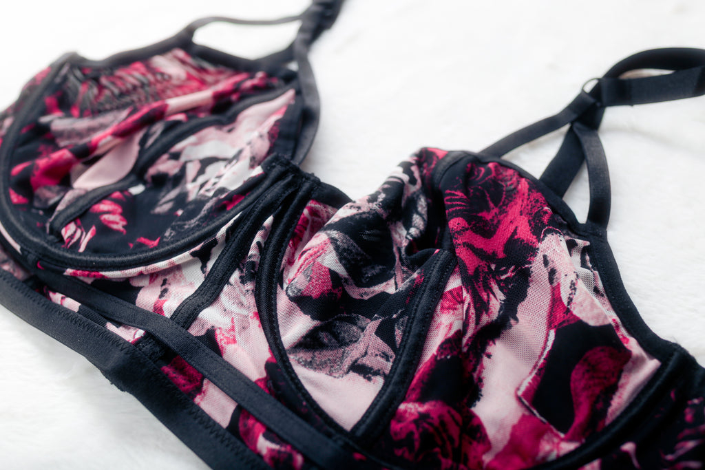 Torrid Curve 2 Longline Underwire Bra Floral Pink and Black