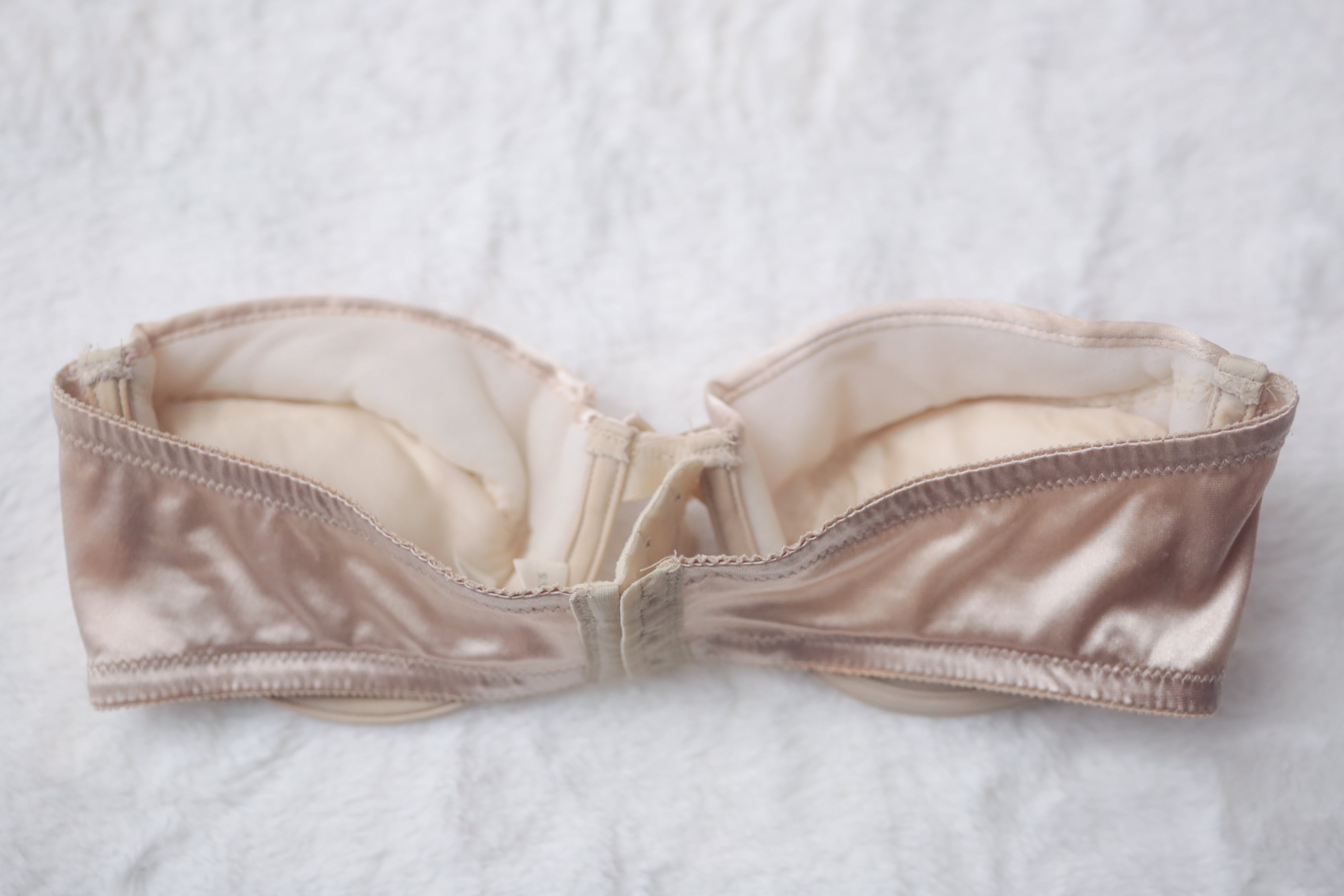 Victoria's Secret 36B 90s Vintage Strapless Demi Push-up Bra Nude Satin