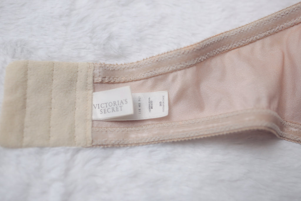Victoria's Secret 36B 90s Vintage Strapless Demi Push-up Bra Nude Satin