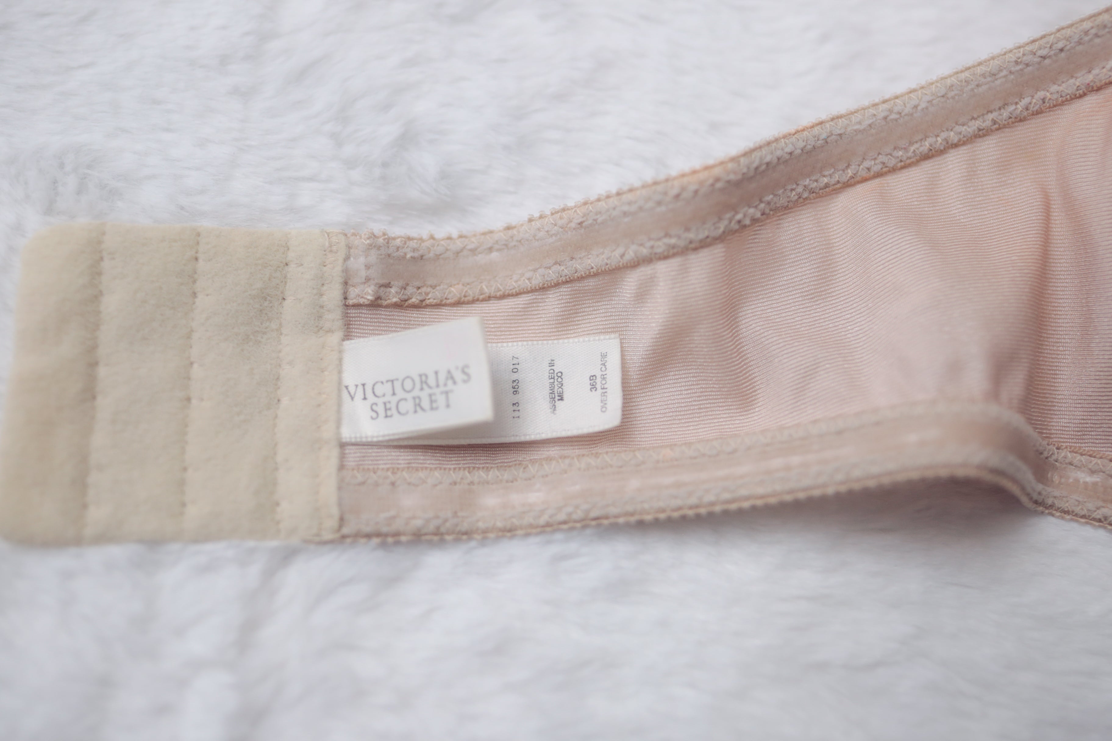 Victoria's Secret 36B 90s Vintage Strapless Demi Push-up Bra Nude Satin