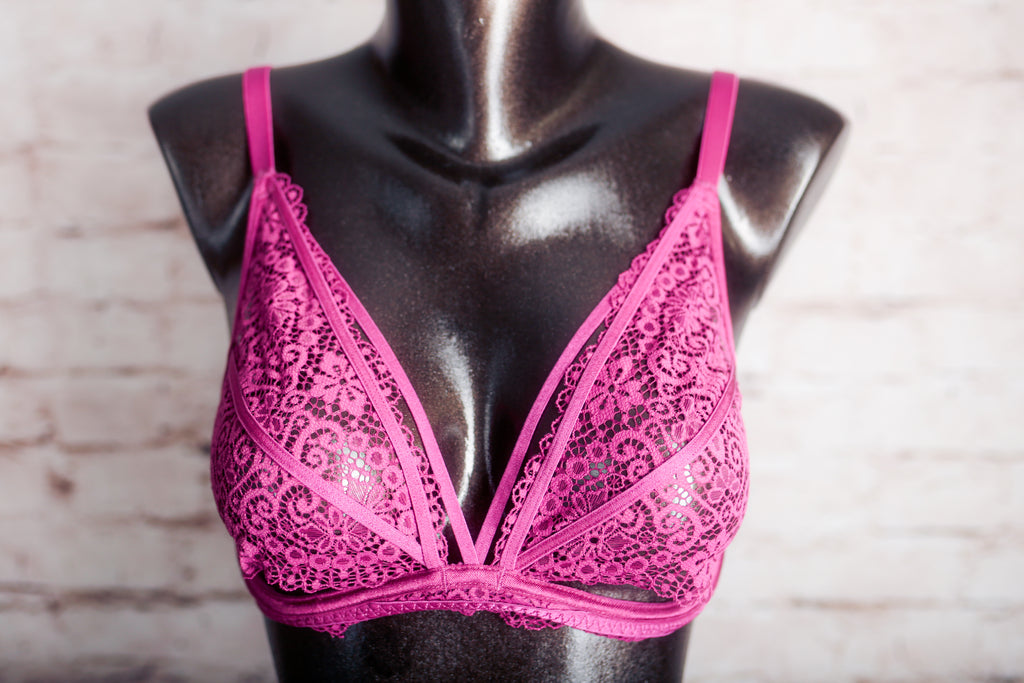 Adore Me 32DD Unlined Lace Peek-a-boo Bra Purple