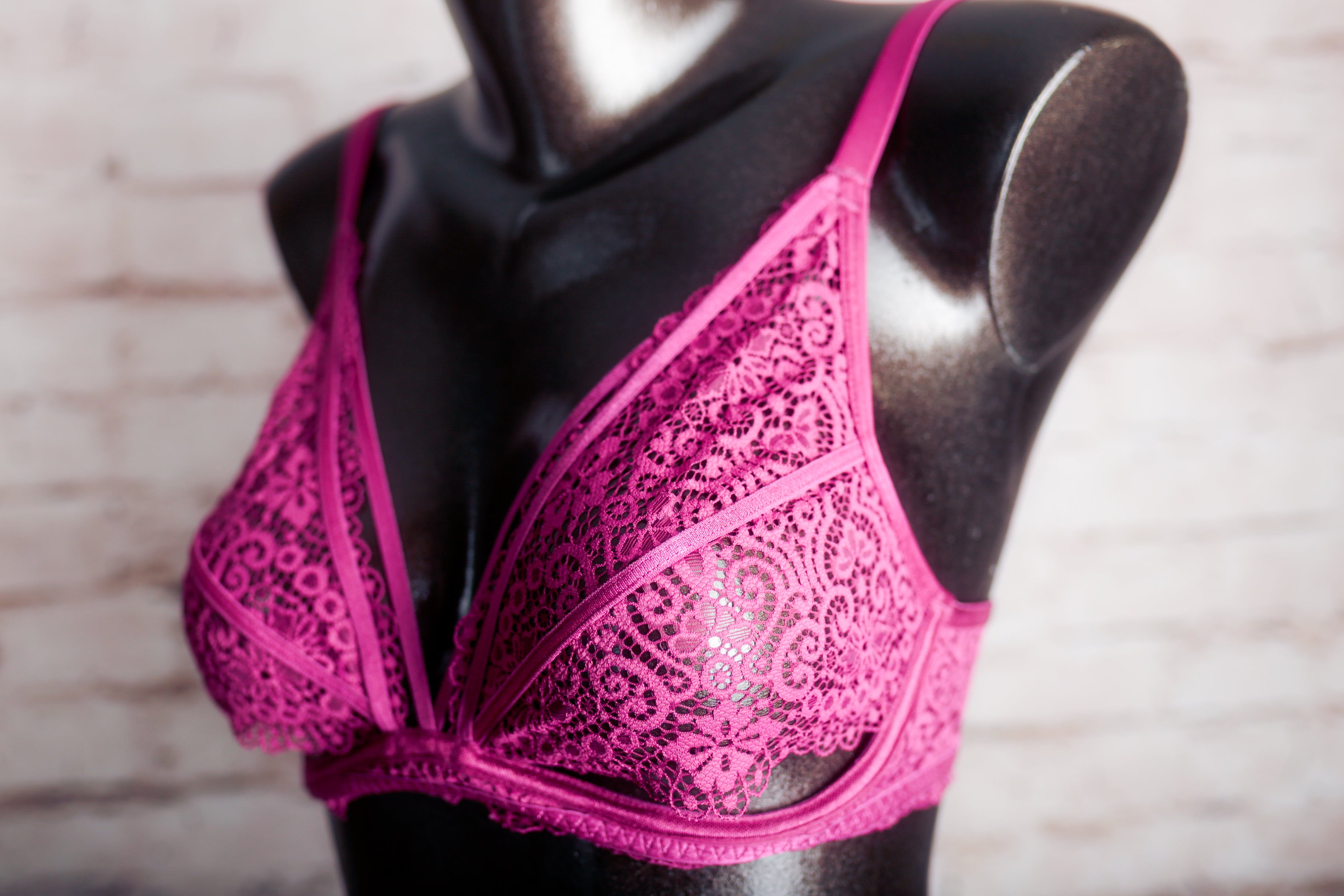 Adore Me 32DD Unlined Lace Peek-a-boo Bra Purple