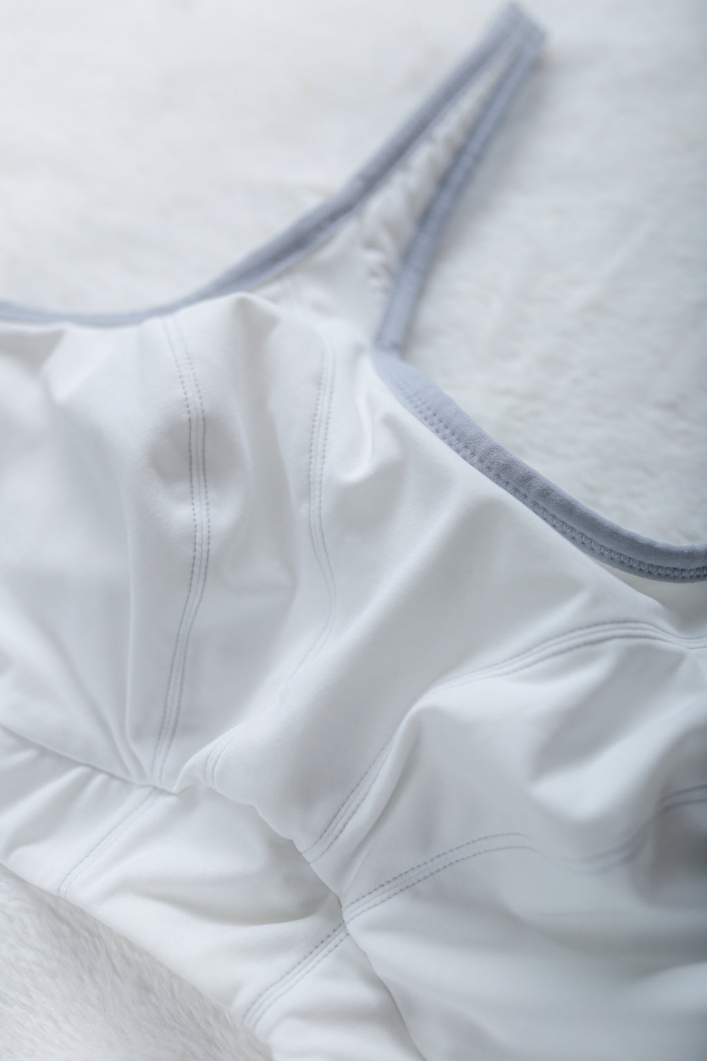 Goddess GD6910 Synergy Soft Cup Wireless Sports Bra White US 34DDD UK 34E