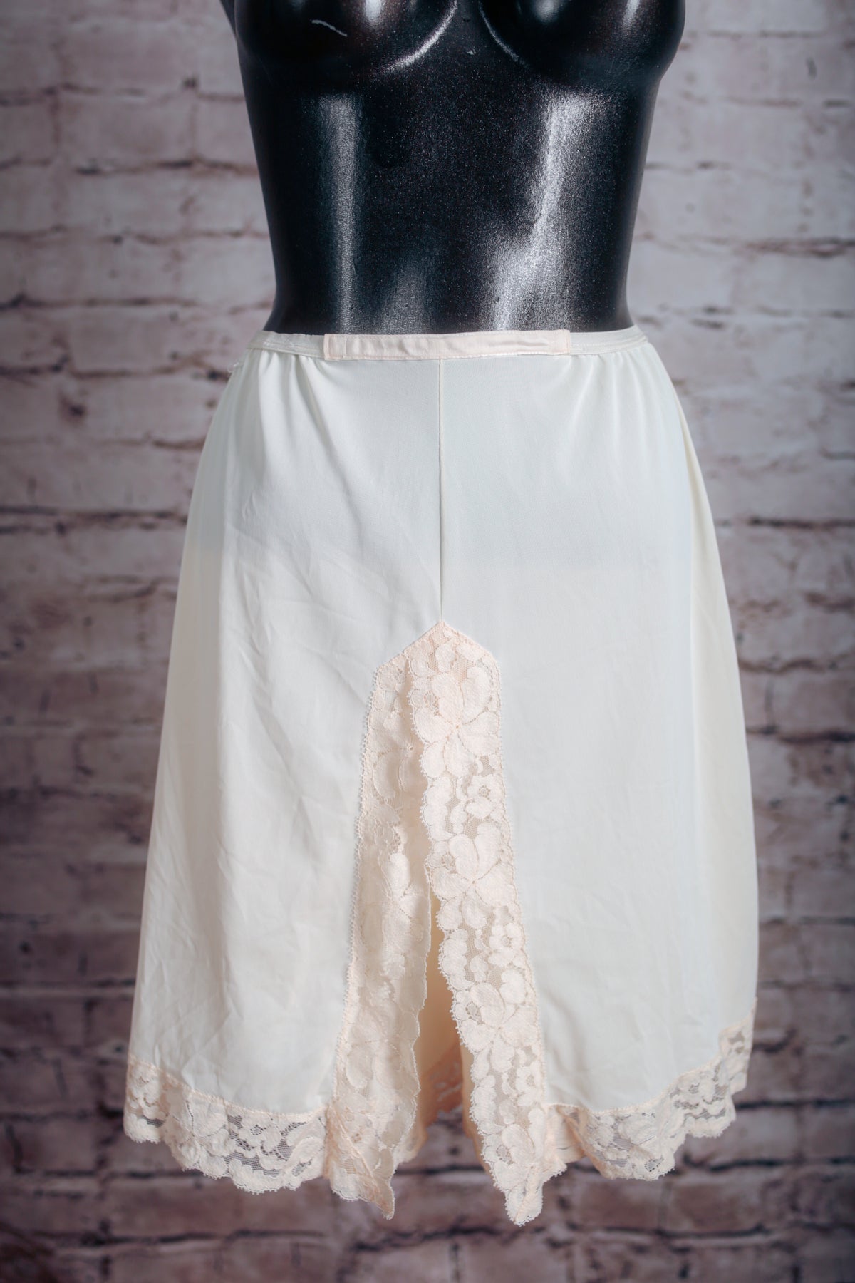 Wonder Maid Vintage Satin Lace Pettipants Slip Shorts Beige Medium