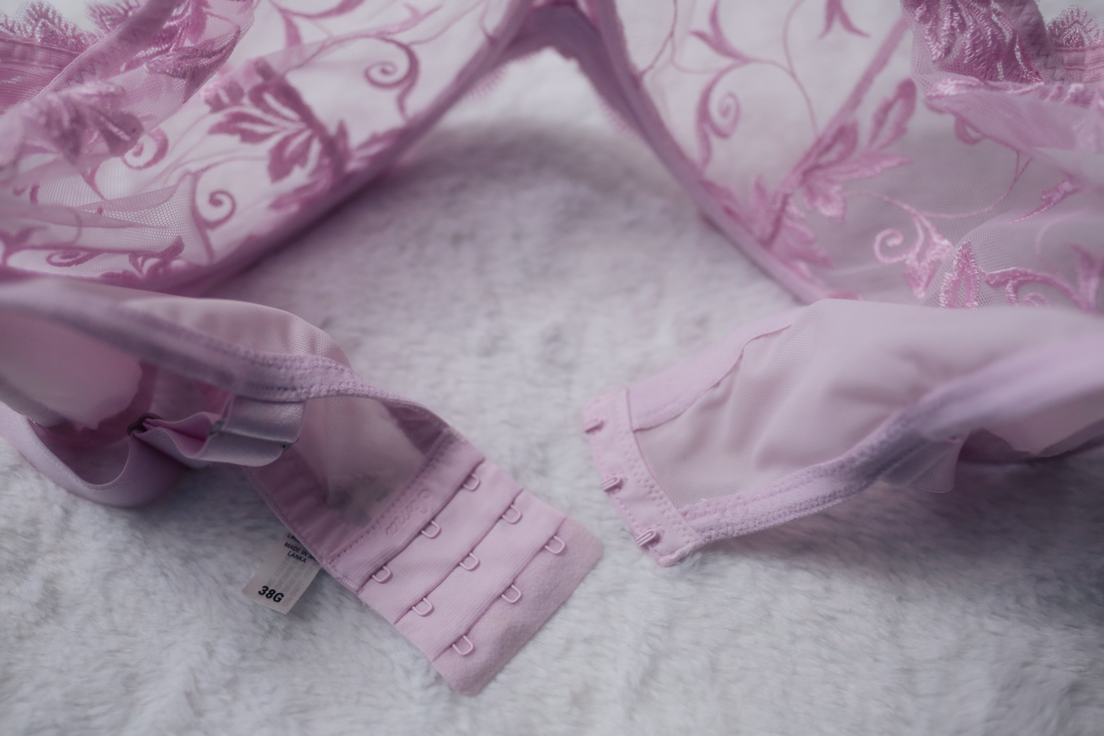 Soma 38G Sensuous Lace Unlined Underwire Bra Pink Sheer Floral