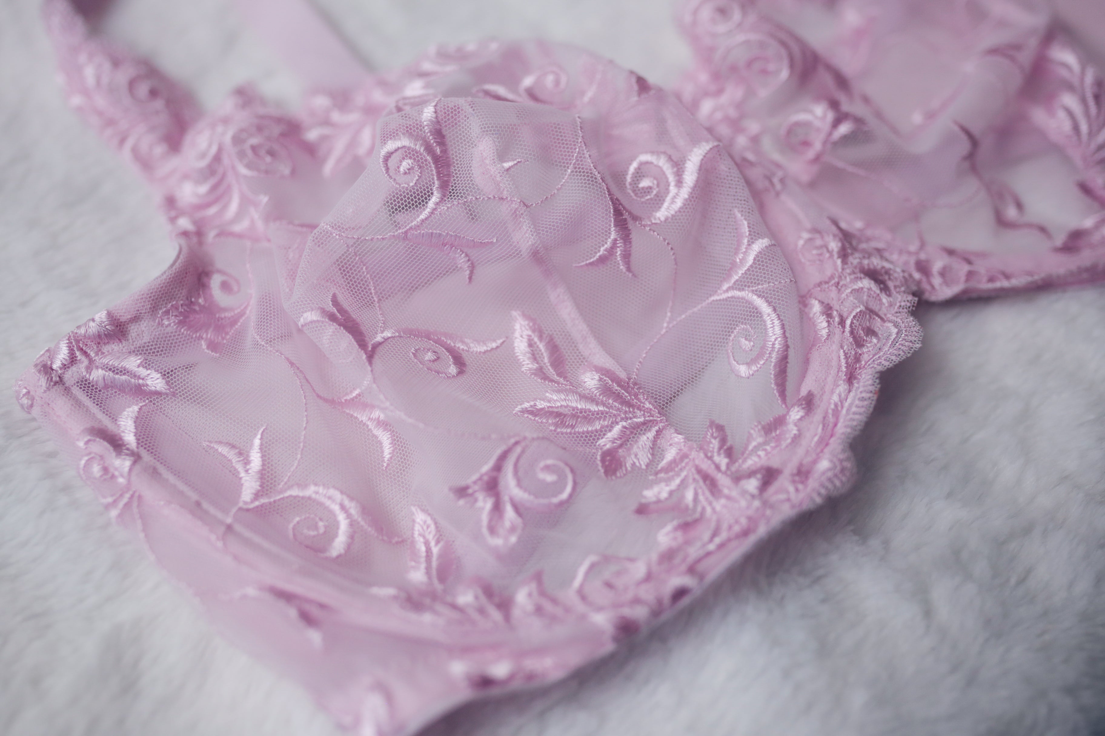 Soma 38G Sensuous Lace Unlined Underwire Bra Pink Sheer Floral