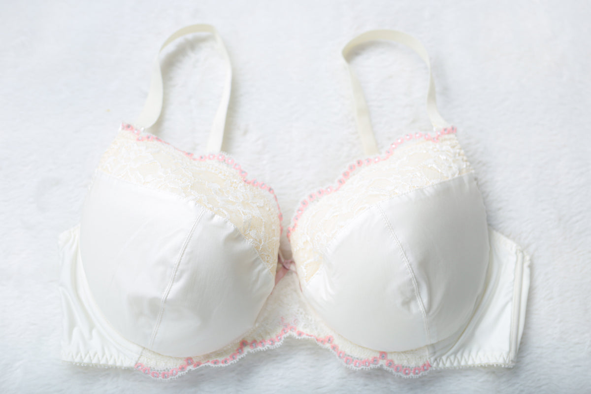 Valletta Molded Dainty Balconette Bra White EU 90C US 40C