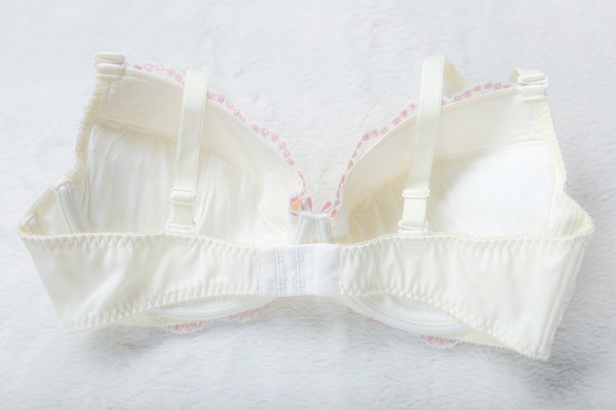 Valletta Molded Dainty Balconette Bra White EU 90C US 40C