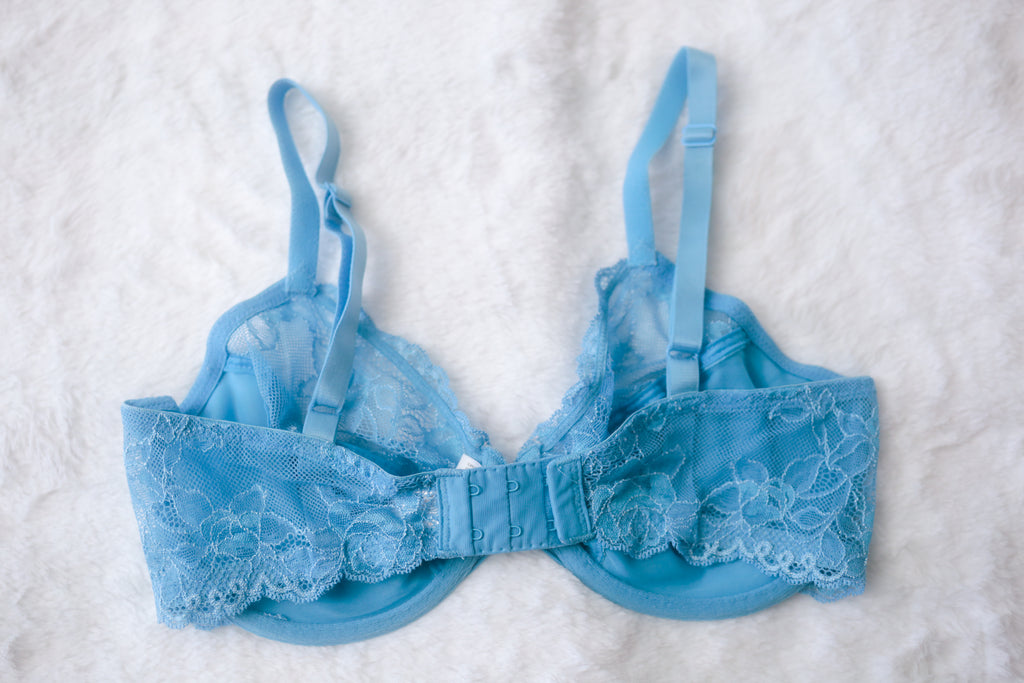 Wacoal 32D Embrace Lace 65191 Unlined Embroidered Underwire Bra Blue