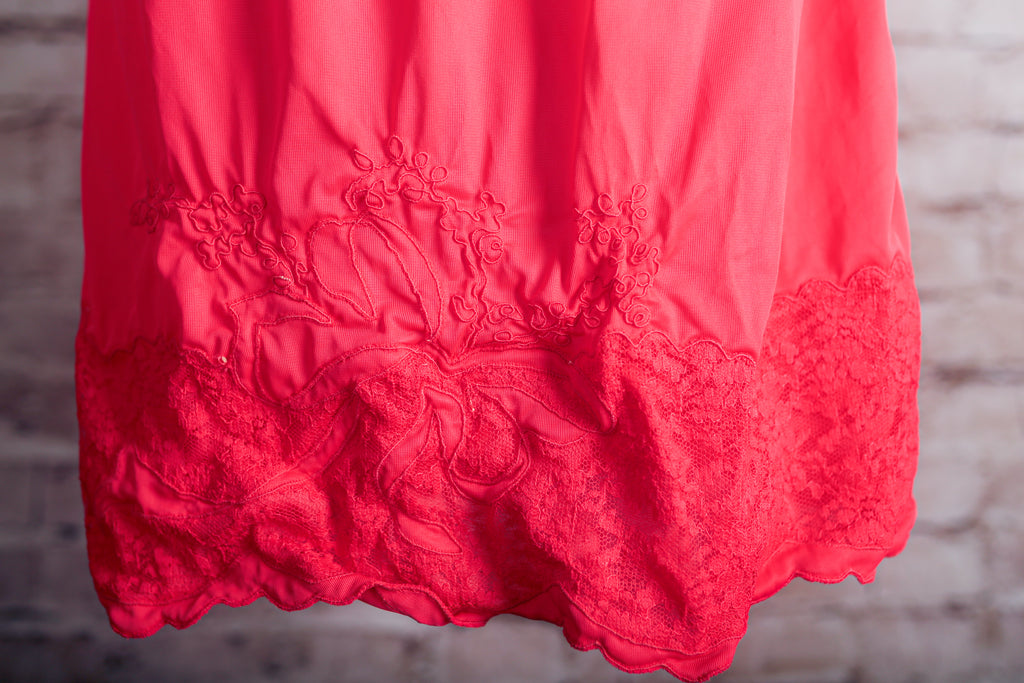 Vintage Retro Glam Burlesque Embroidered Satin Half Slip Average Large Red