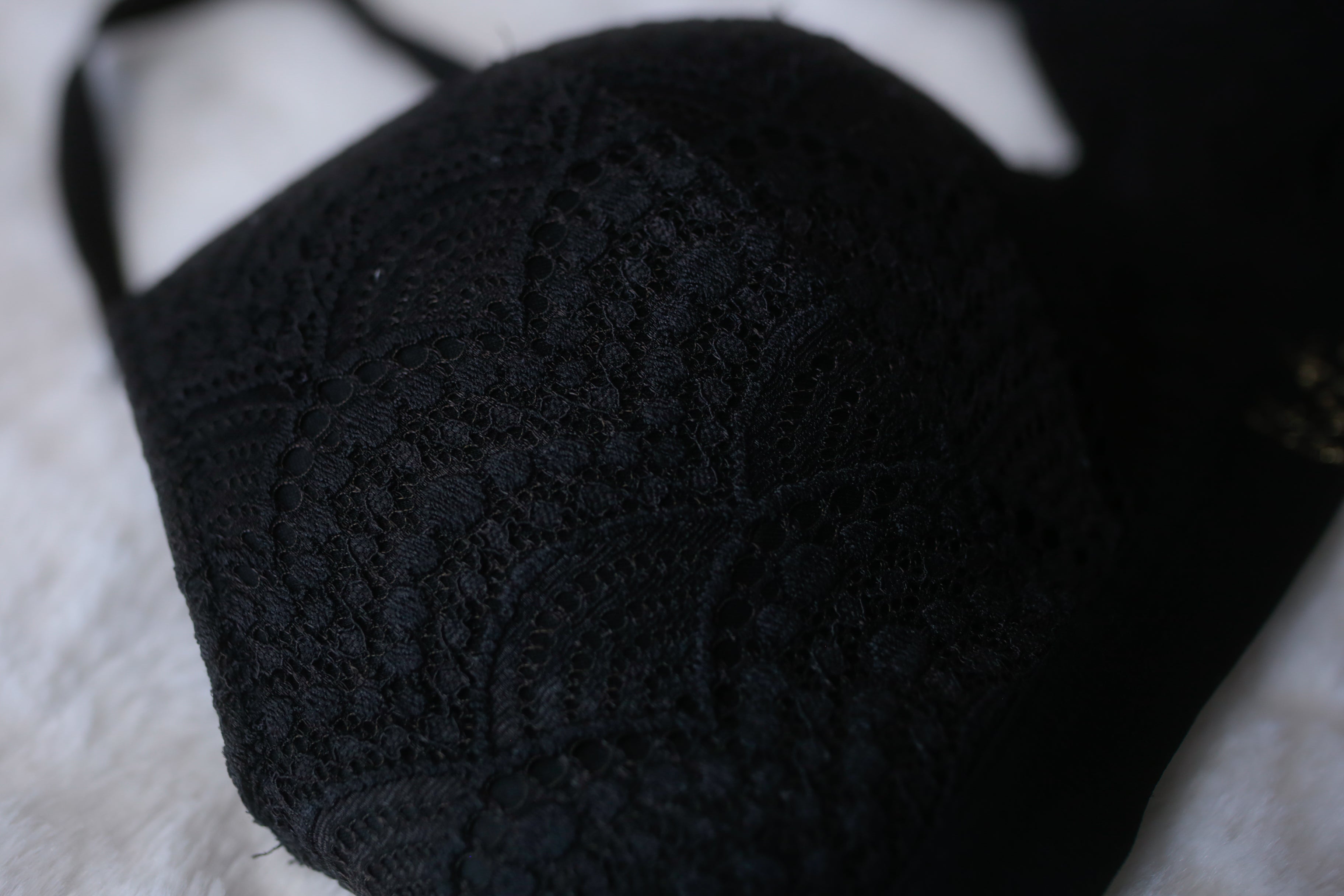 Victoria's Secret 36D Lined No-wire Wireless Bra Black Lace