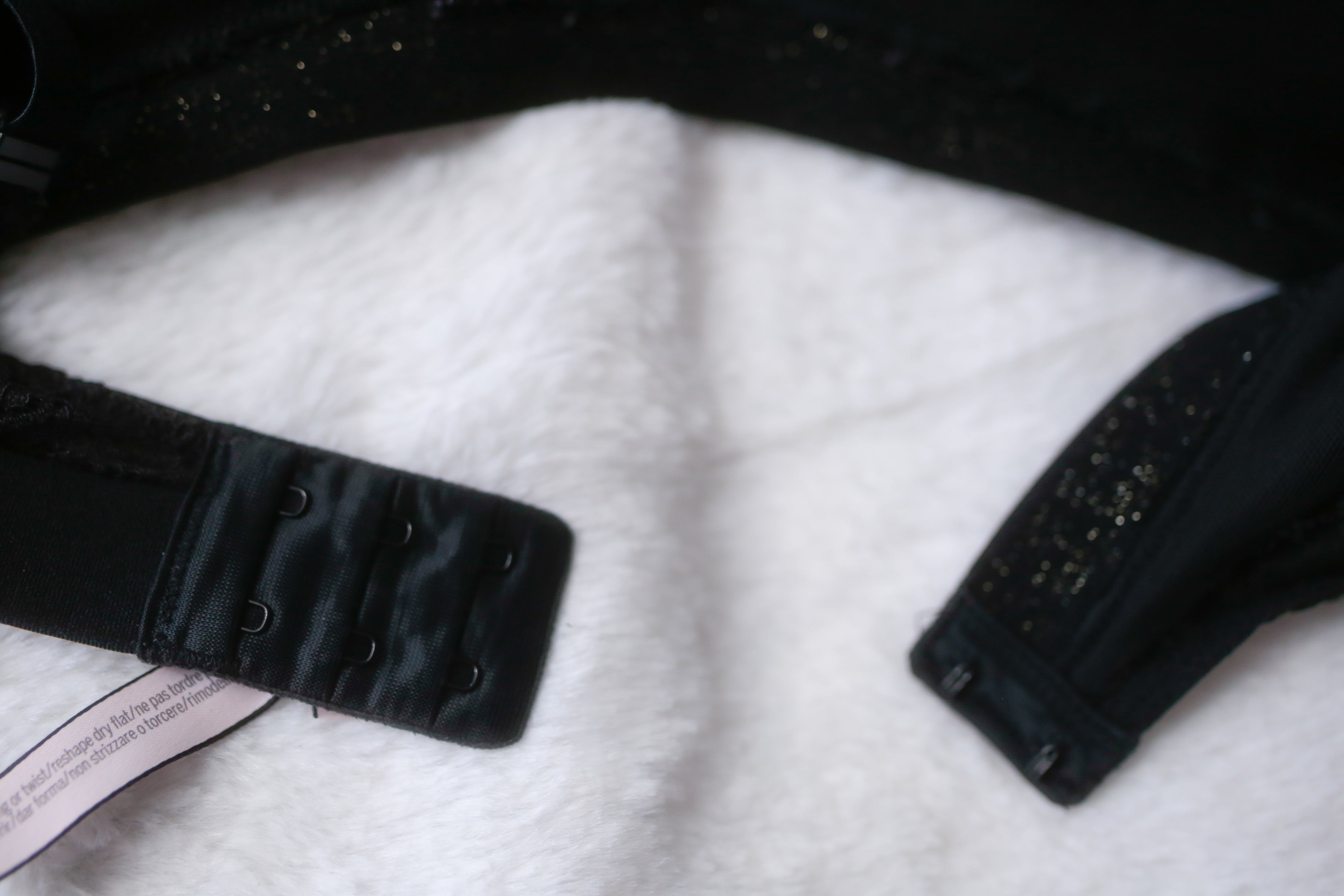 Victoria's Secret 36D Lined No-wire Wireless Bra Black Lace