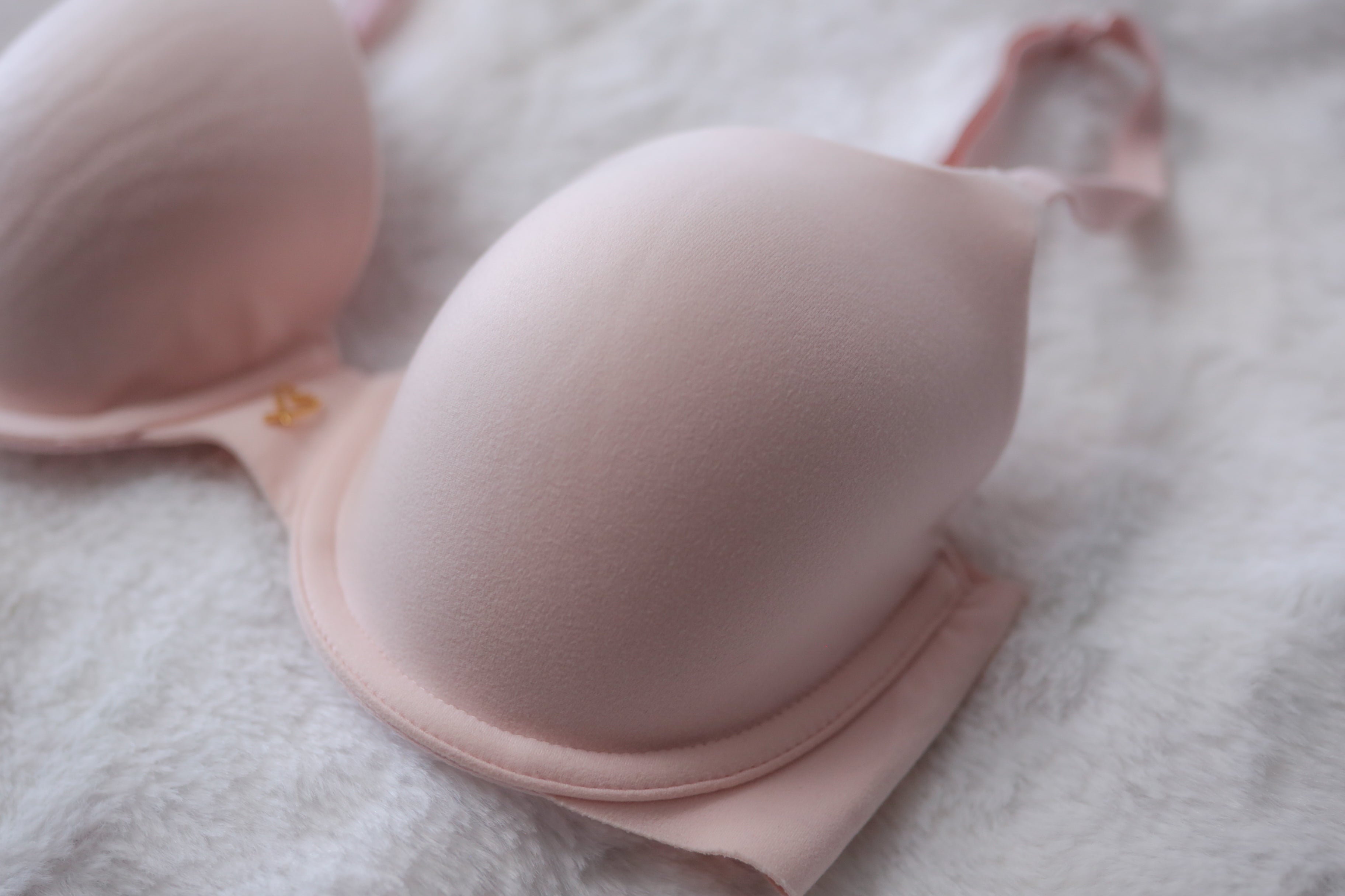 Victoria's Secret 32D Lined Semi-demi T-shirt Bra Light Pink